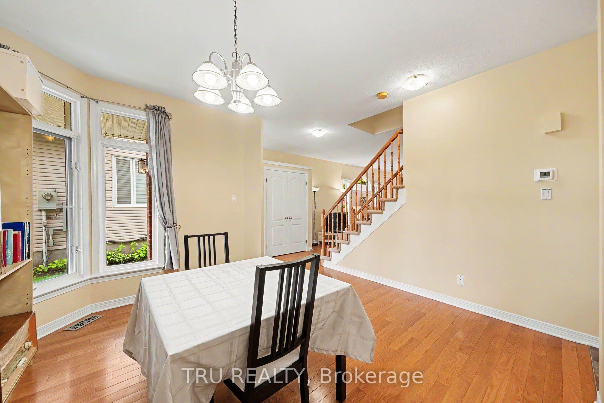 Photo 9 of 4082 Otter Tail Crescent, Ottawa, Riverside South/Gloucester Glen — HOMEH