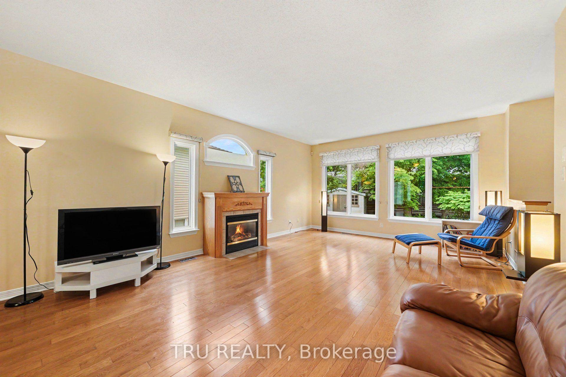 Photo 13 of 4082 Otter Tail Crescent, Ottawa, Riverside South/Gloucester Glen — HOMEH