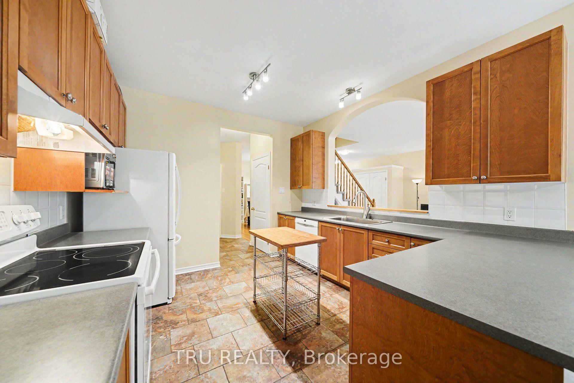 Photo 17 of 4082 Otter Tail Crescent, Ottawa, Riverside South/Gloucester Glen — HOMEH