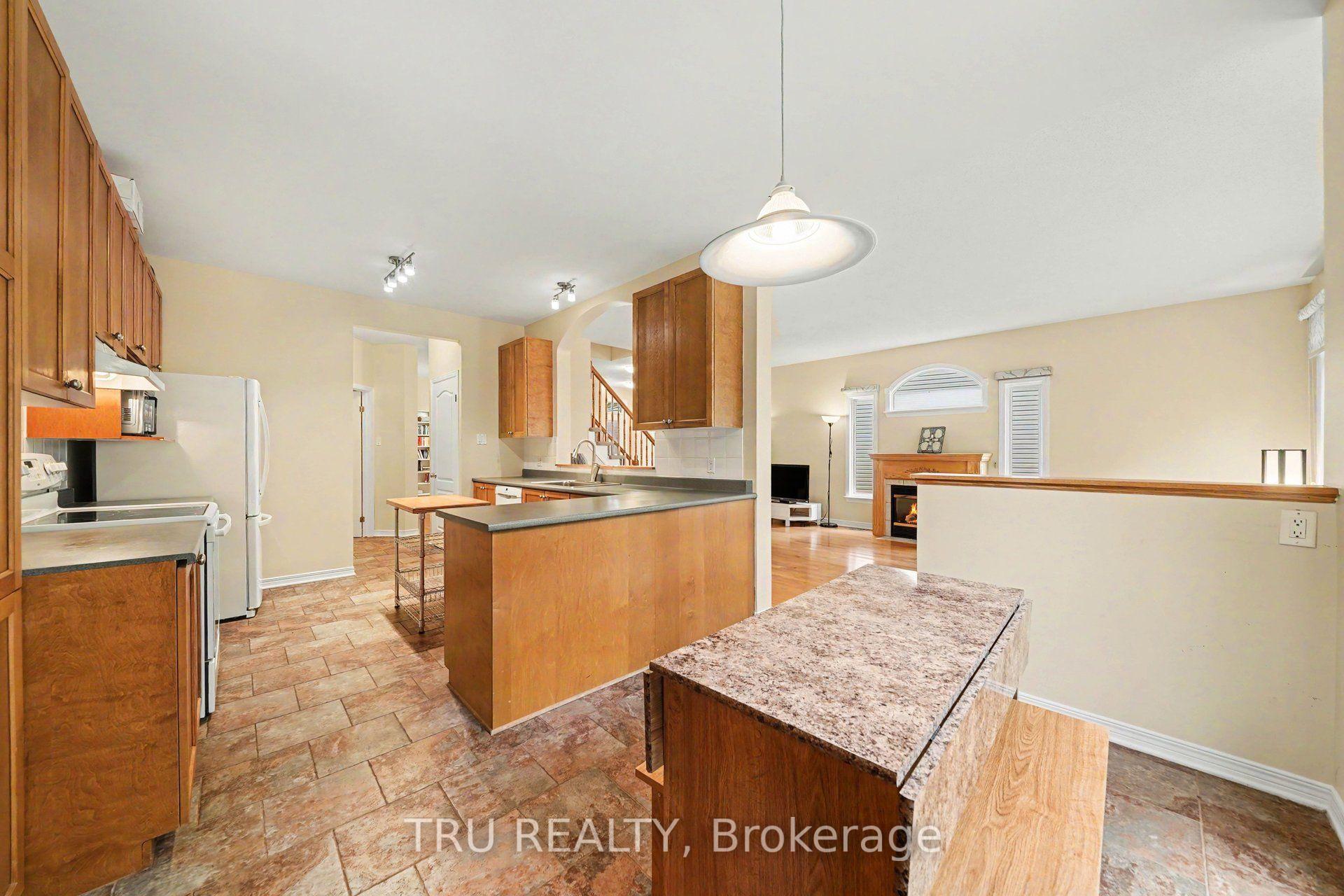 Photo 18 of 4082 Otter Tail Crescent, Ottawa, Riverside South/Gloucester Glen — HOMEH