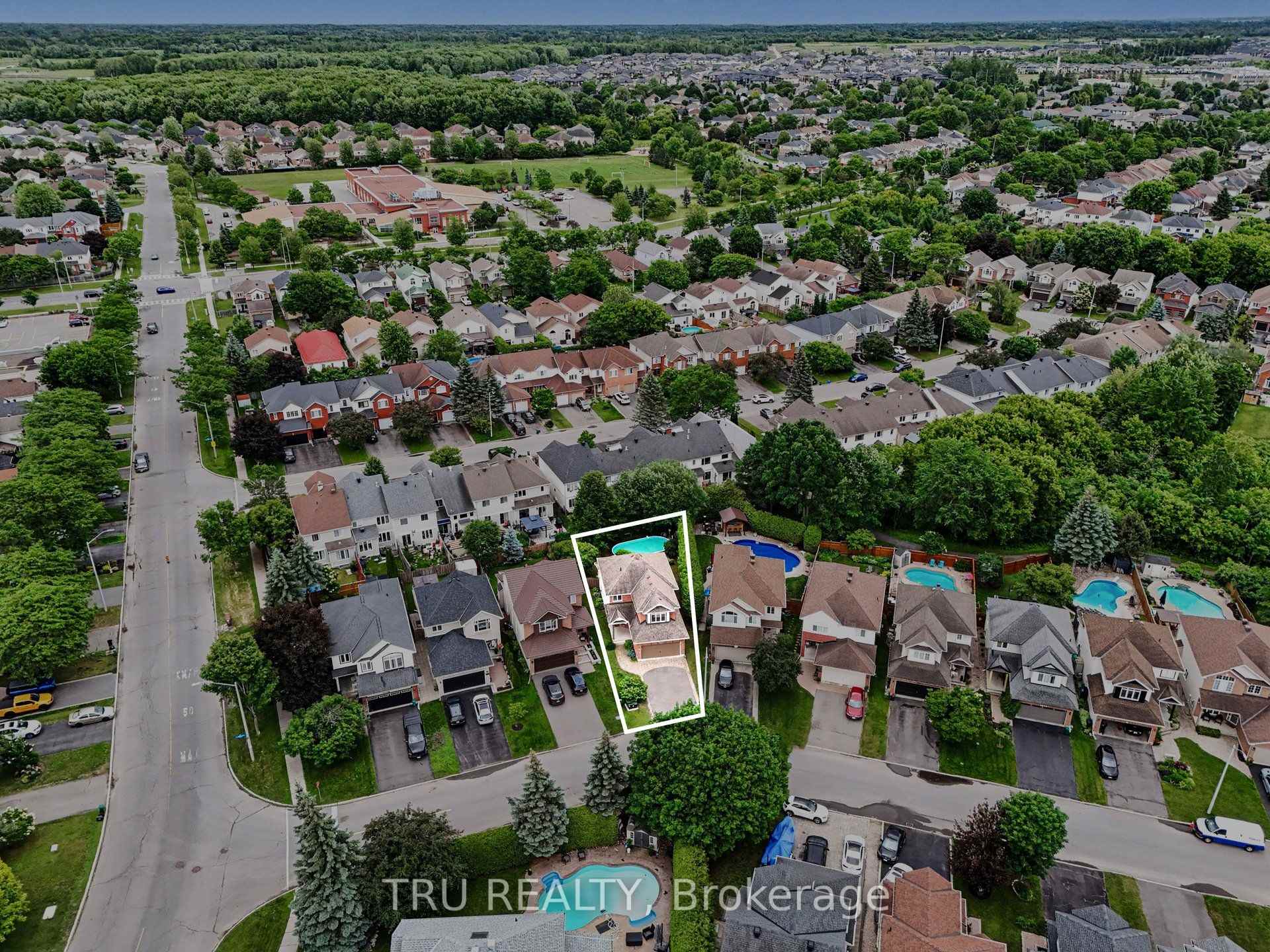Photo 38 of 4082 Otter Tail Crescent, Ottawa, Riverside South/Gloucester Glen — HOMEH