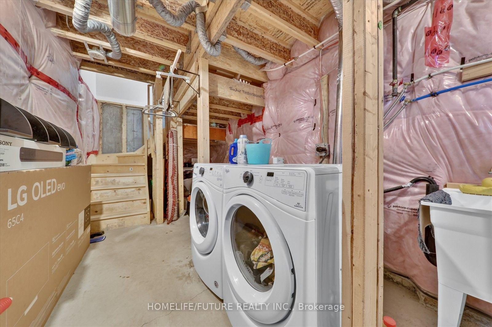 Photo 31 of 46 Pallock Hill Way, Whitby, Pringle Creek — HOMEH