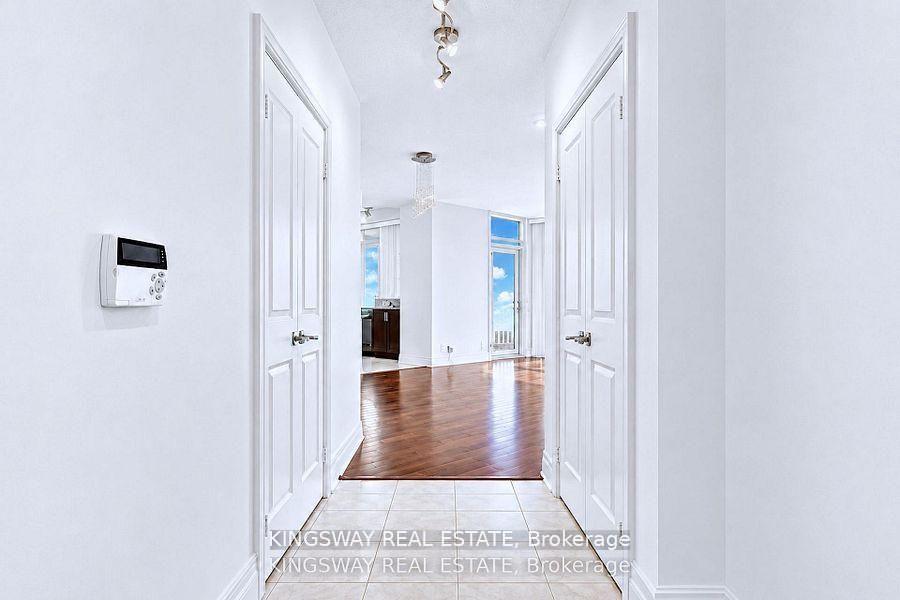 Photo 11 of Unit 2709, 80 Absolute Avenue, Mississauga, City Centre — HOMEH