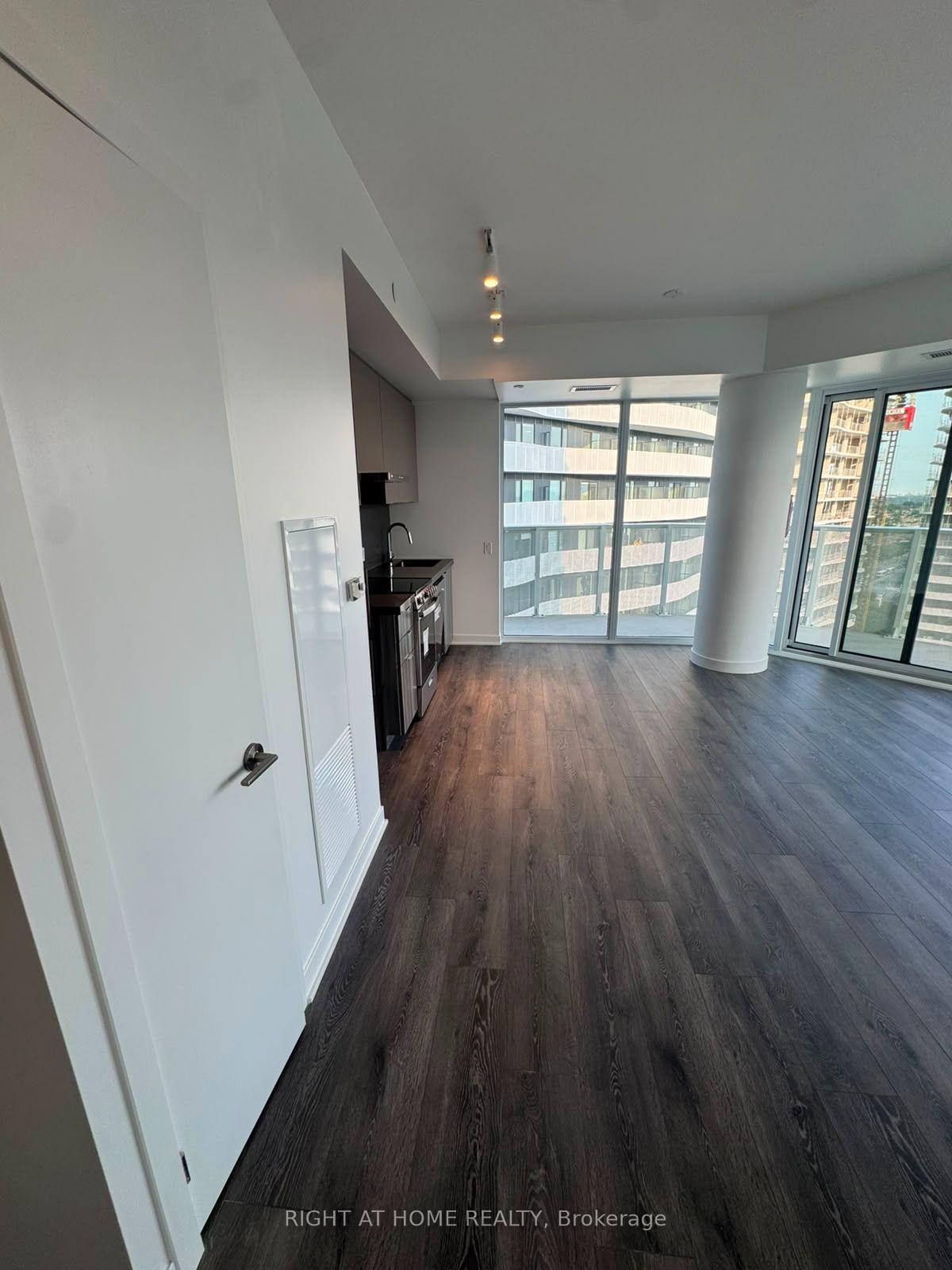 Photo 3 of Unit 1704, 10 Flavelle Trail, Vaughan, Steeles West Industrial — HOMEH