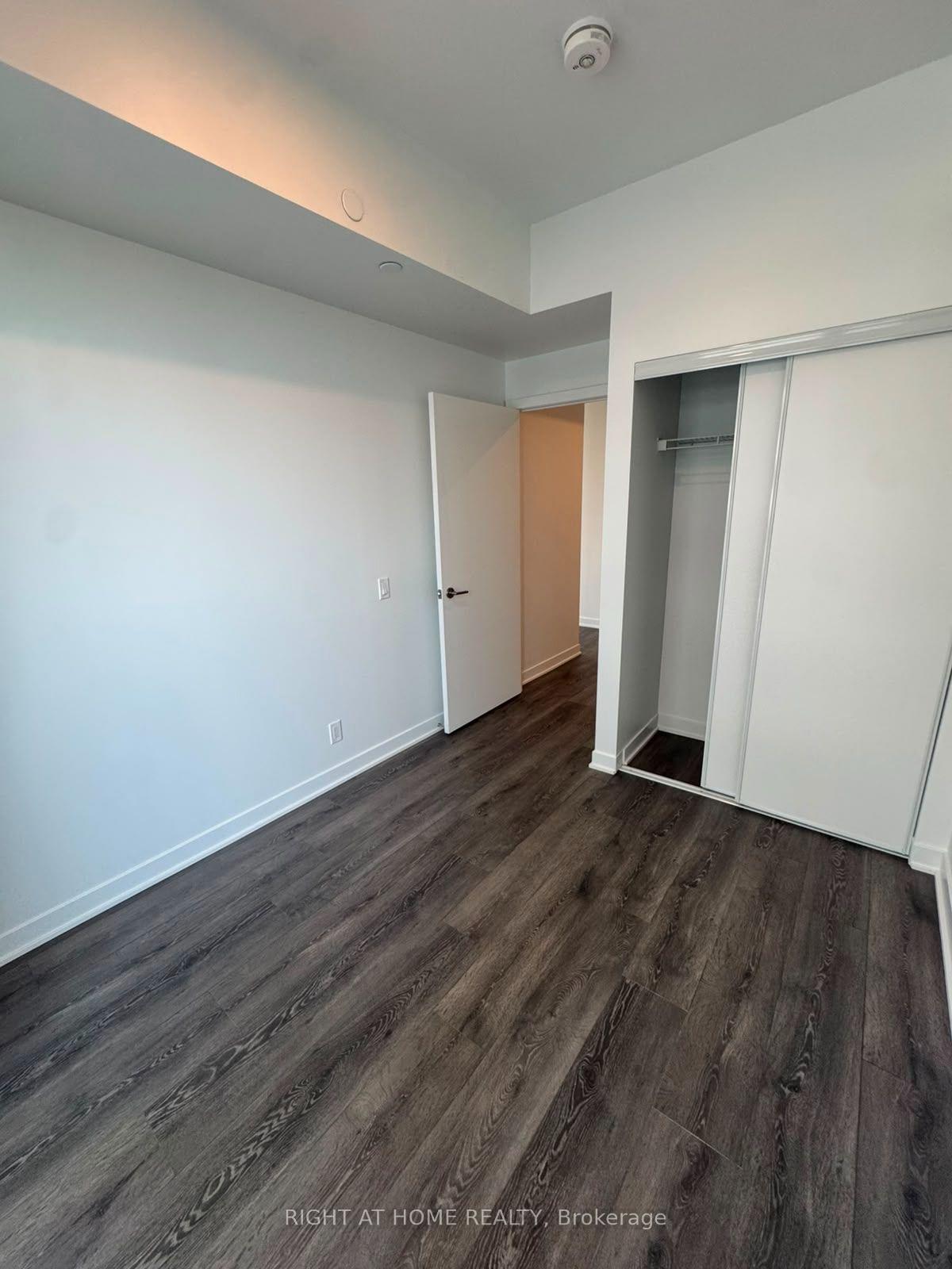 Photo 7 of Unit 1704, 10 Flavelle Trail, Vaughan, Steeles West Industrial — HOMEH