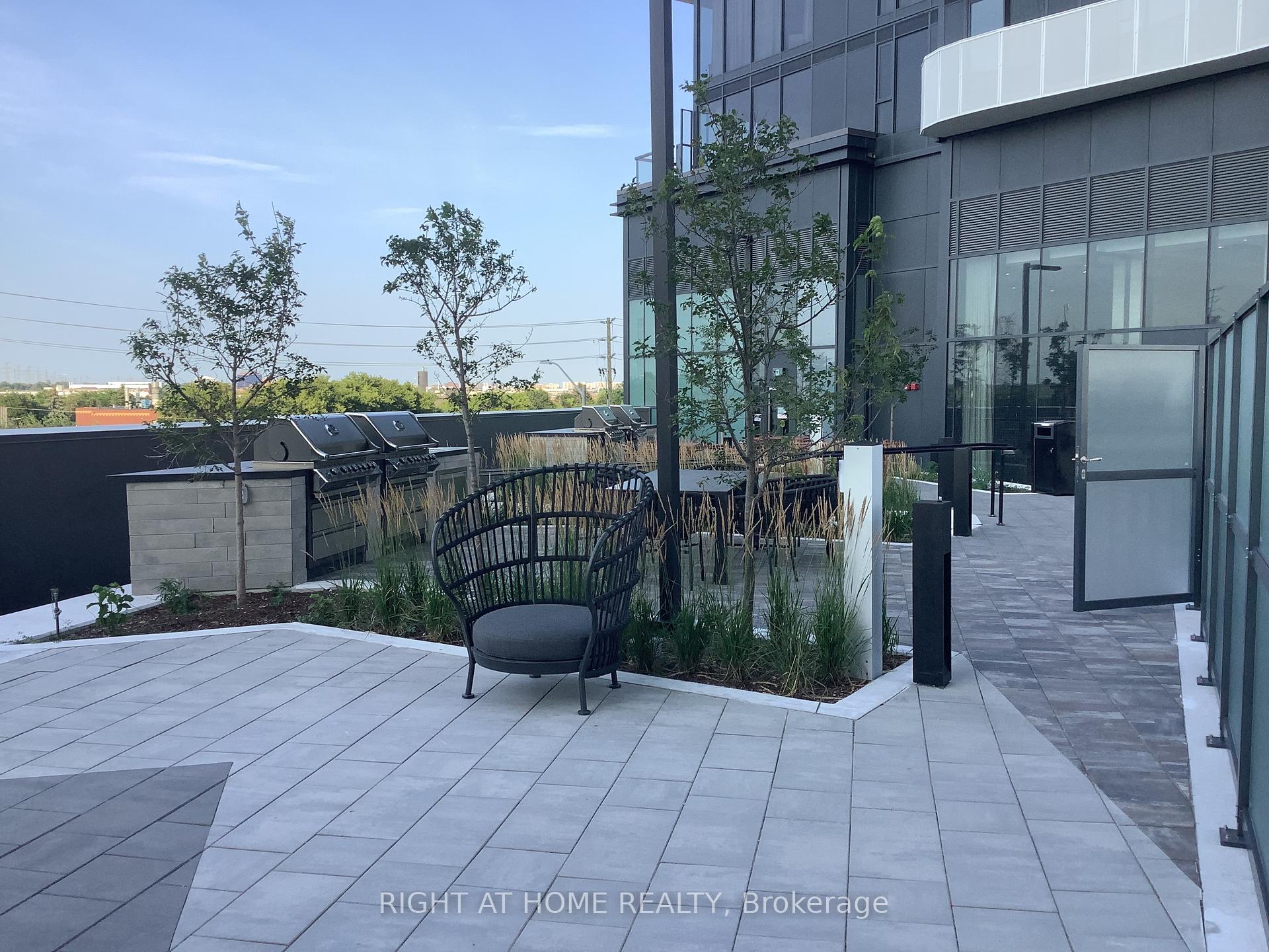 Photo 25 of Unit 1704, 10 Flavelle Trail, Vaughan, Steeles West Industrial — HOMEH