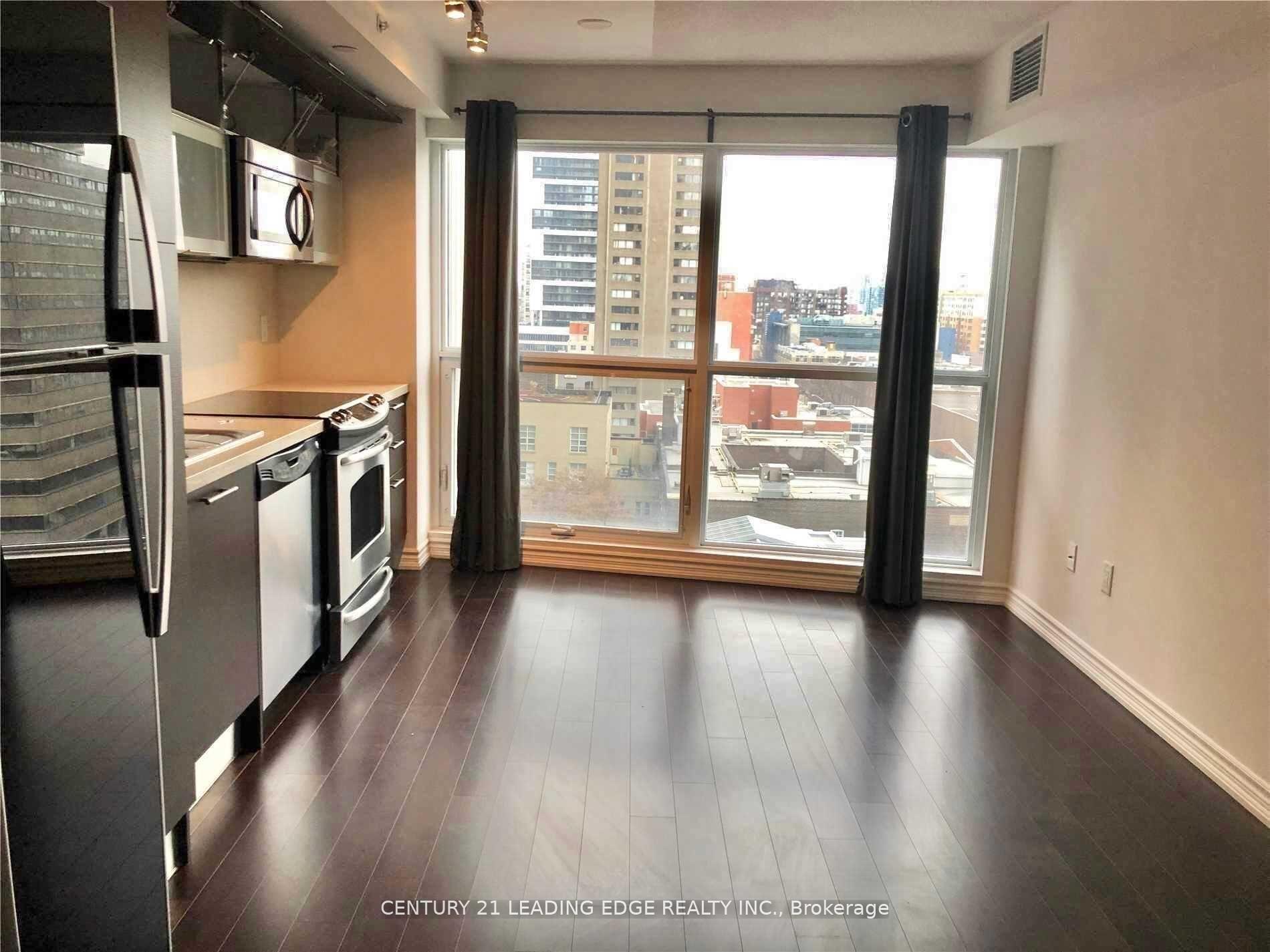 Photo 3 of Unit 706, 386 Yonge Street, Toronto, Bay Street Corridor — HOMEH