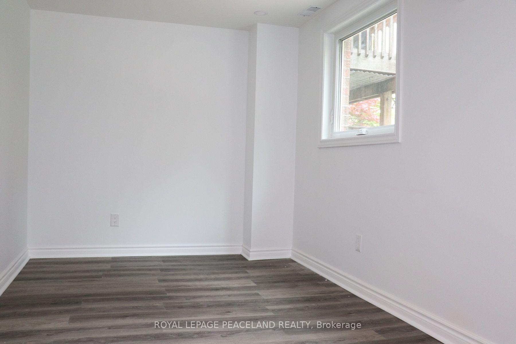 Photo 17 of 609 Walpole Crescent, Newmarket, Stonehaven-Wyndham — HOMEH