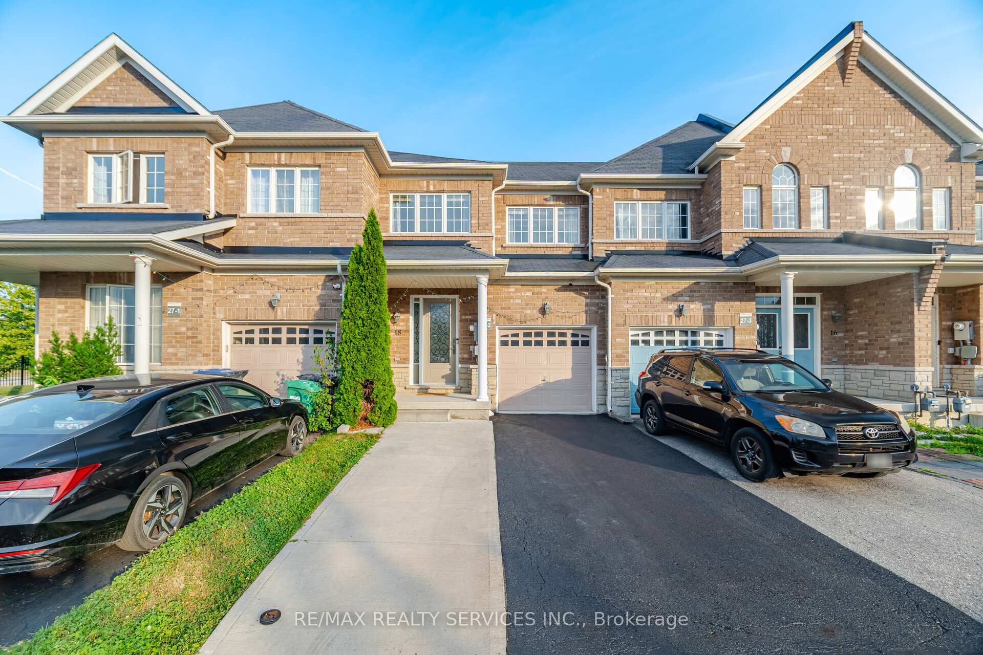 Front of 18 Seedland Crescent