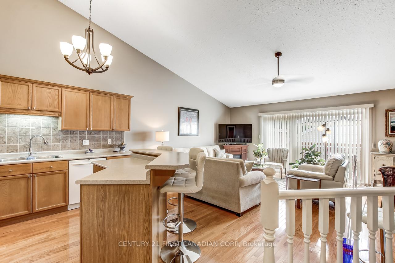 Photo 8 of Unit 47, 1077 Hamilton Road, London, East O — HOMEH