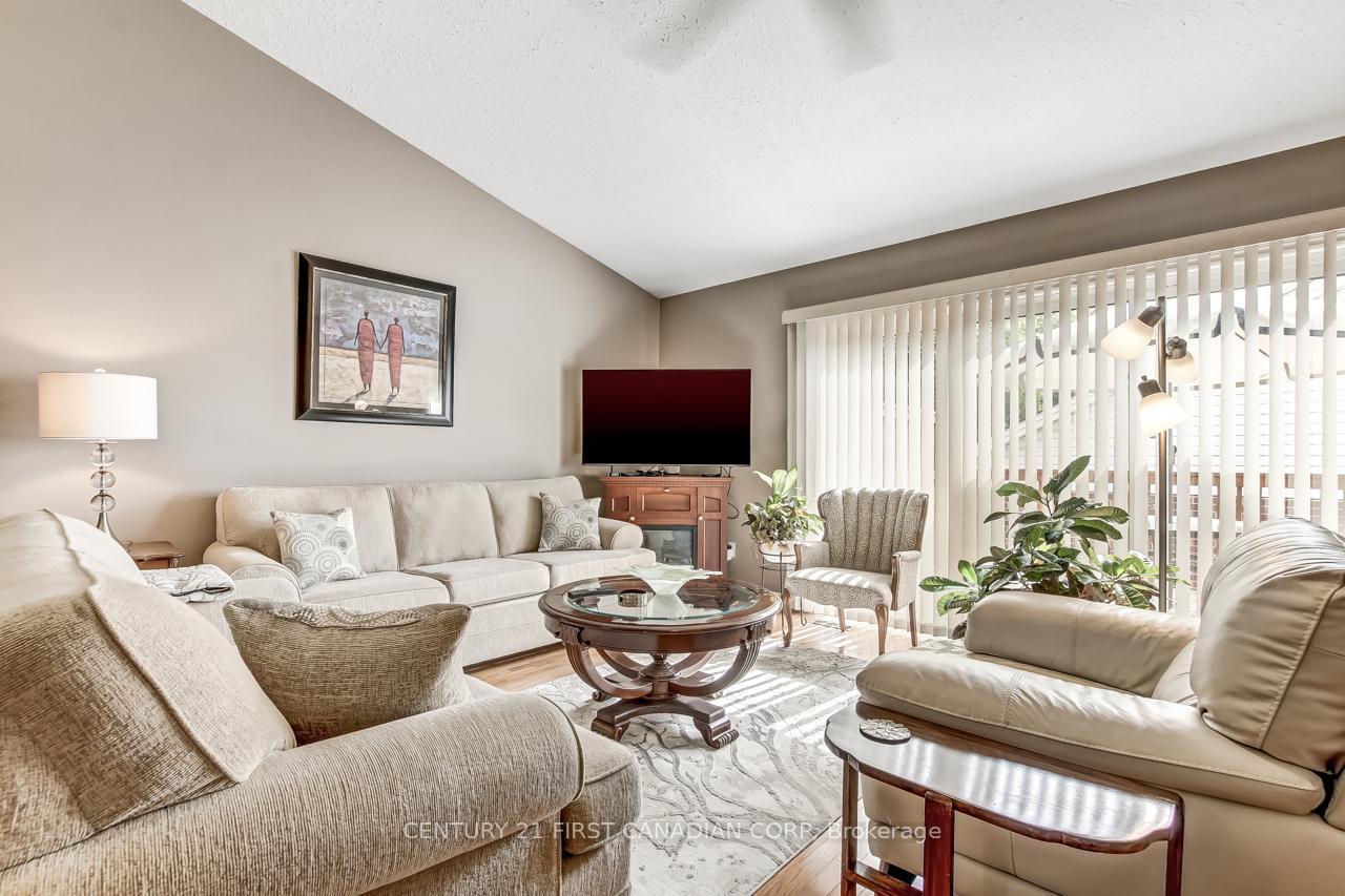 Photo 12 of Unit 47, 1077 Hamilton Road, London, East O — HOMEH