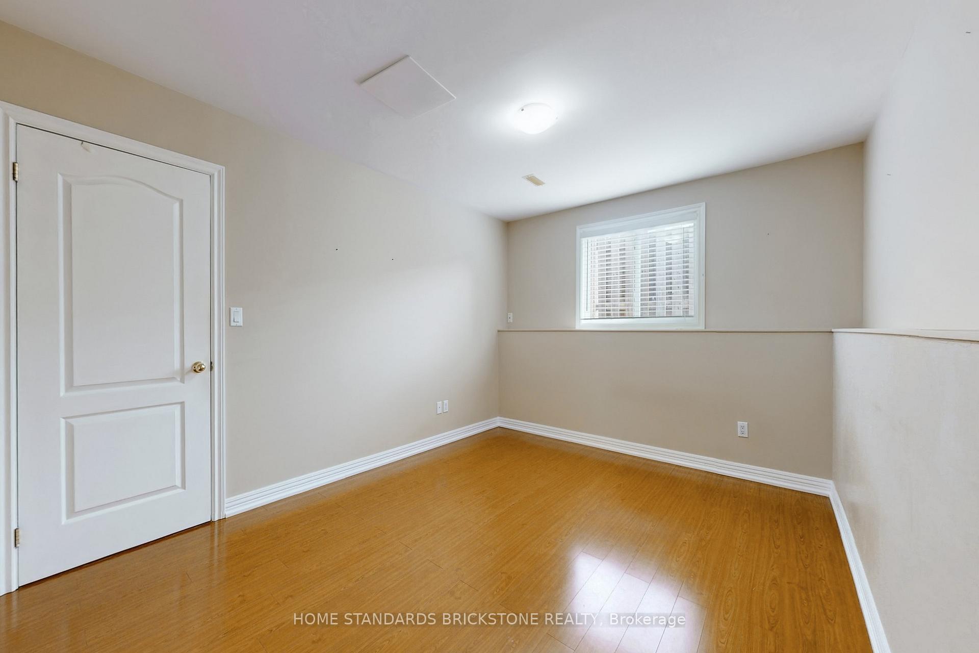 Photo 34 of 412 Autumn Crescent, Welland, West Welland — HOMEH