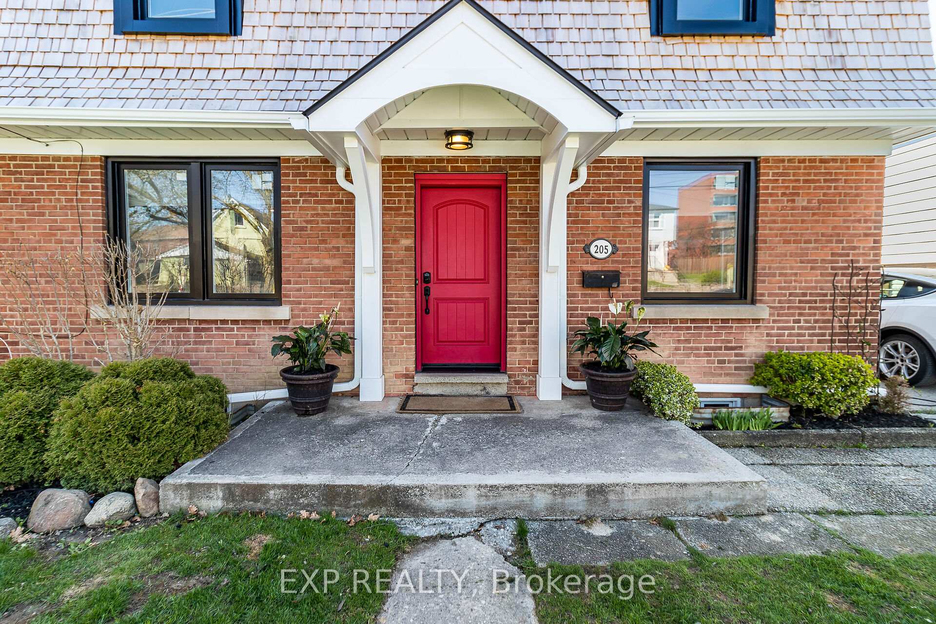Front of 205 Church Street