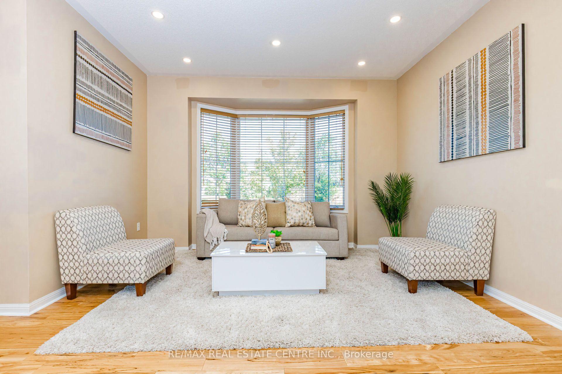 Photo 6 of 14 Alboreto Way, Brampton, Credit Valley — HOMEH