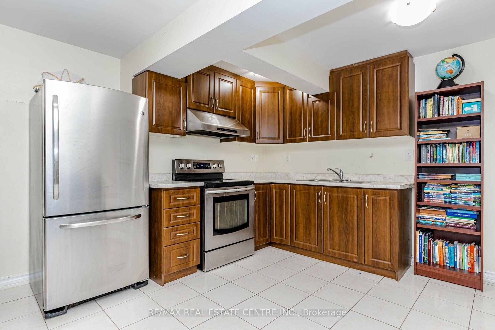 Photo 31 of 14 Alboreto Way, Brampton, Credit Valley — HOMEH