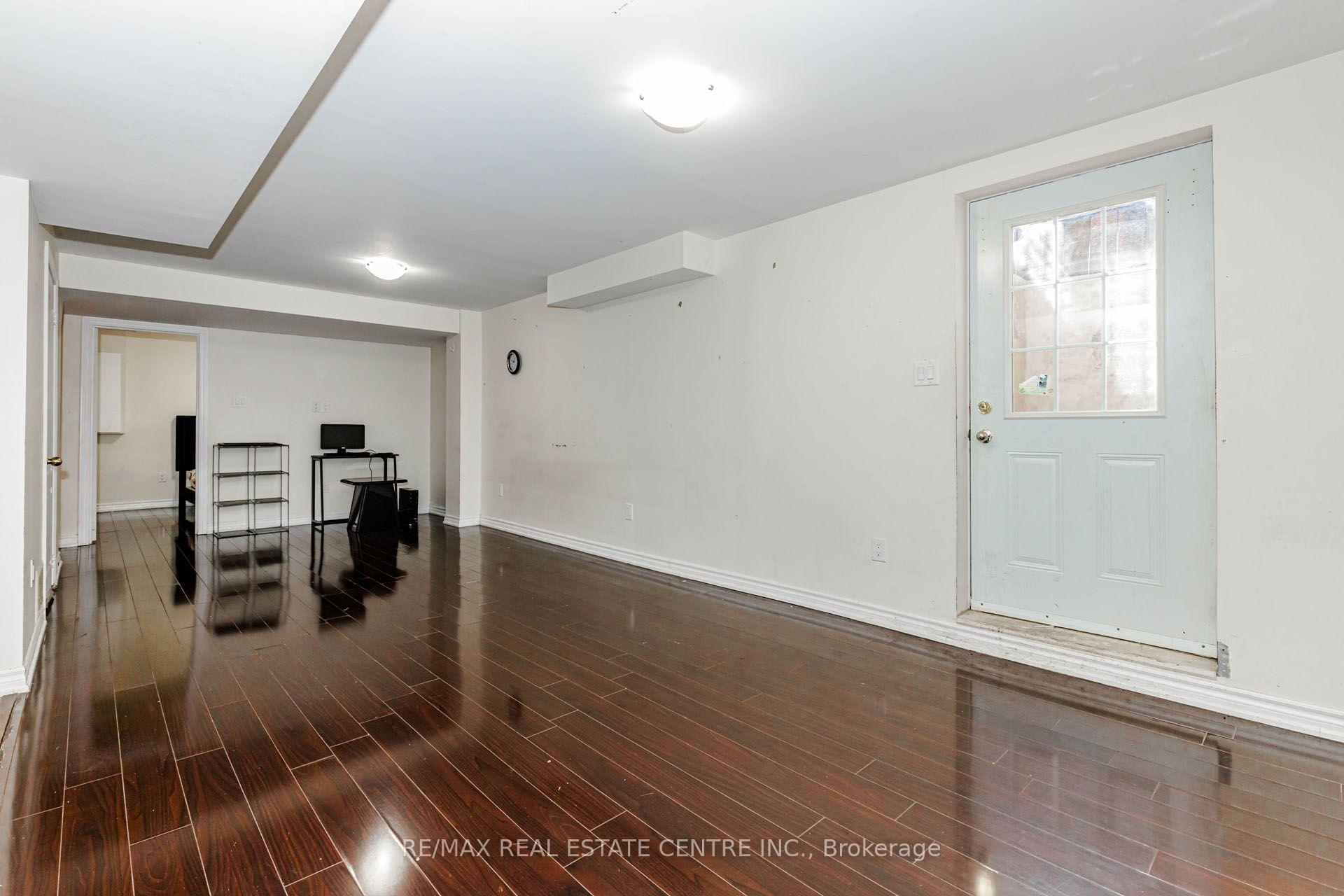 Photo 33 of 14 Alboreto Way, Brampton, Credit Valley — HOMEH