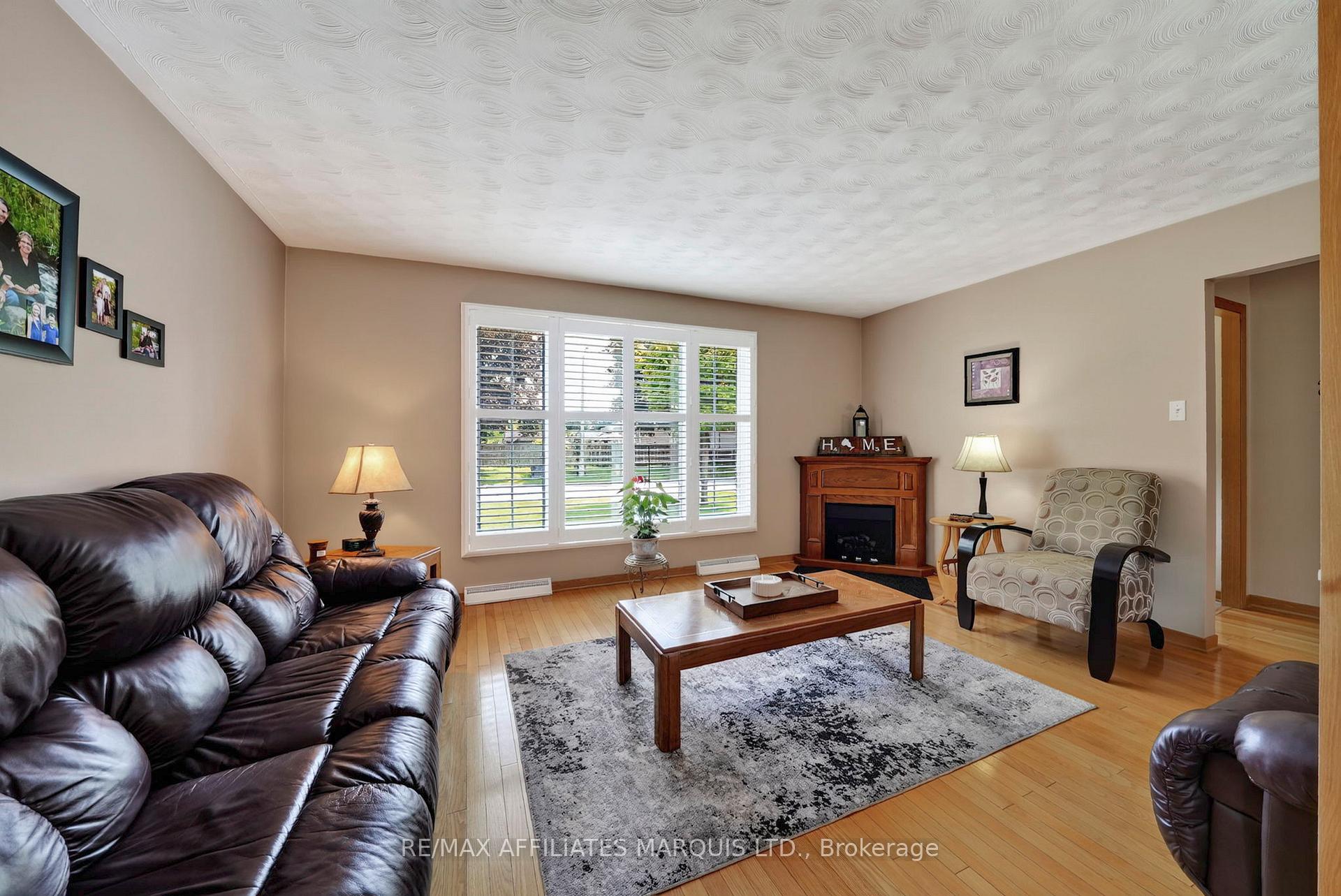 Photo 9 of 748 Montcalm Court, Cornwall, Cornwall — HOMEH