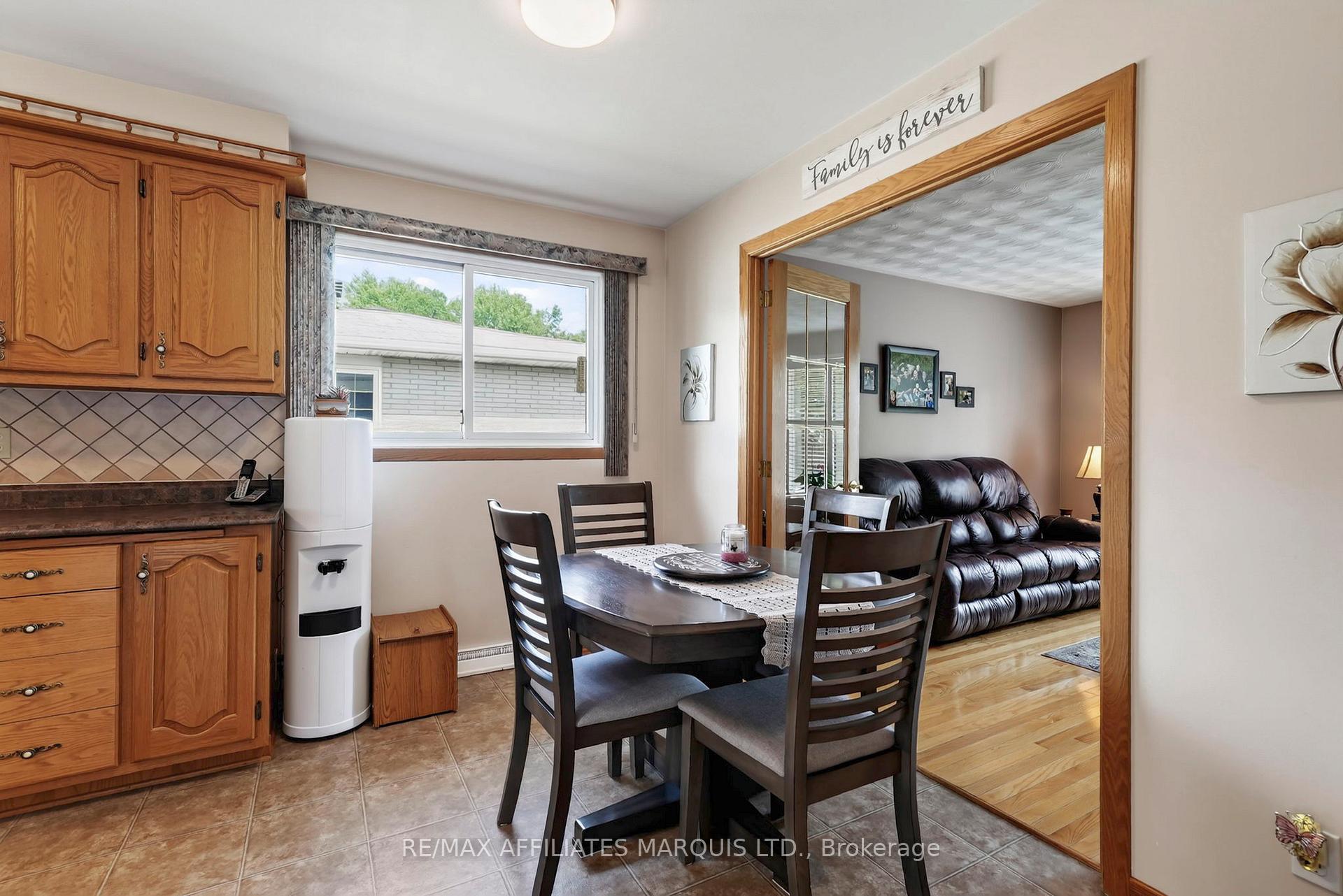 Photo 11 of 748 Montcalm Court, Cornwall, Cornwall — HOMEH