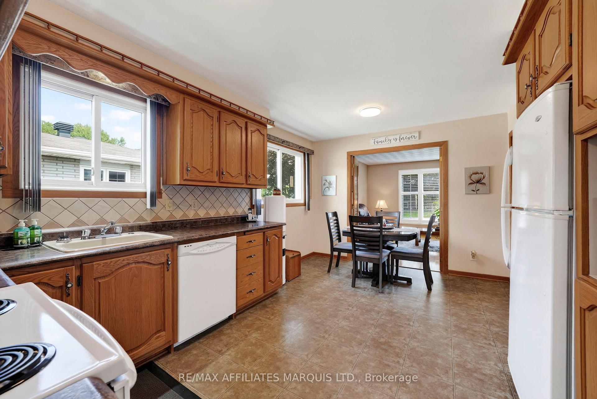 Photo 16 of 748 Montcalm Court, Cornwall, Cornwall — HOMEH
