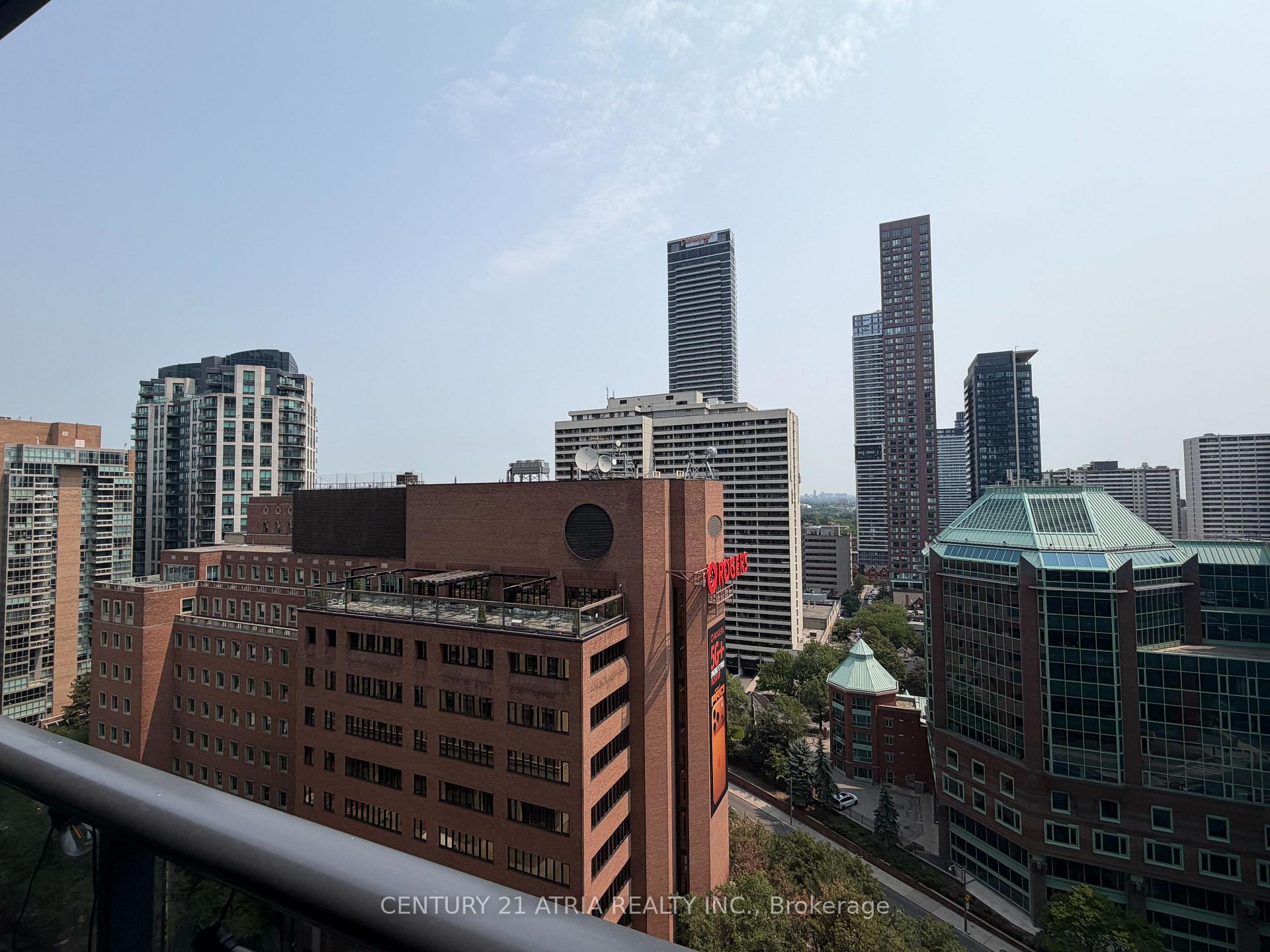 Photo 16 of Unit 1901, 28 Ted Rogers Way, Toronto, Church-Yonge Corridor — HOMEH