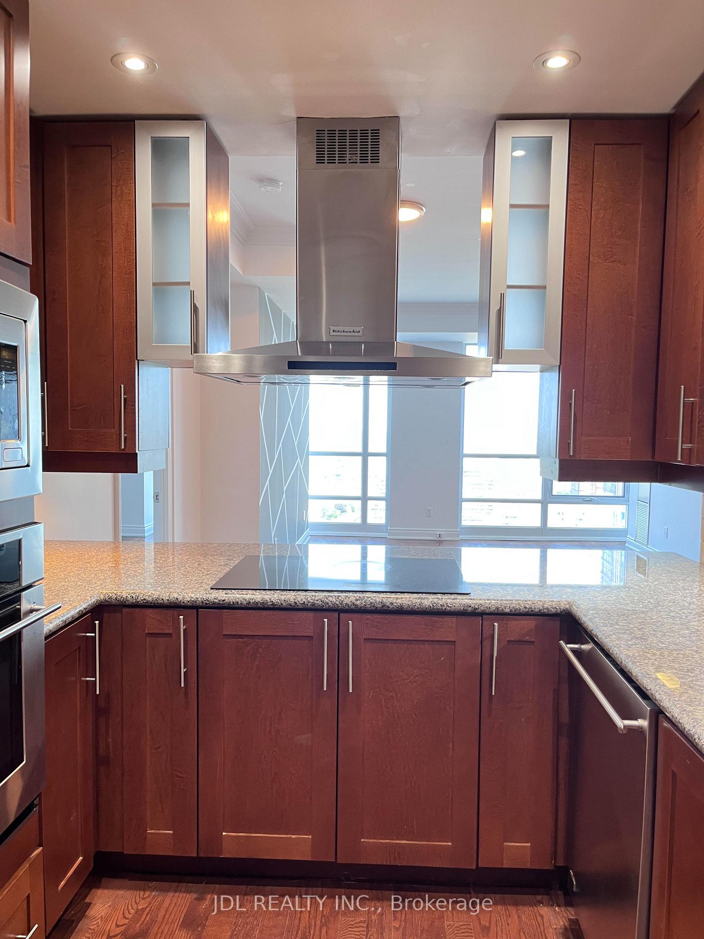 Photo 4 of Unit 4403, 761 Bay Street, Toronto, Bay Street Corridor — HOMEH