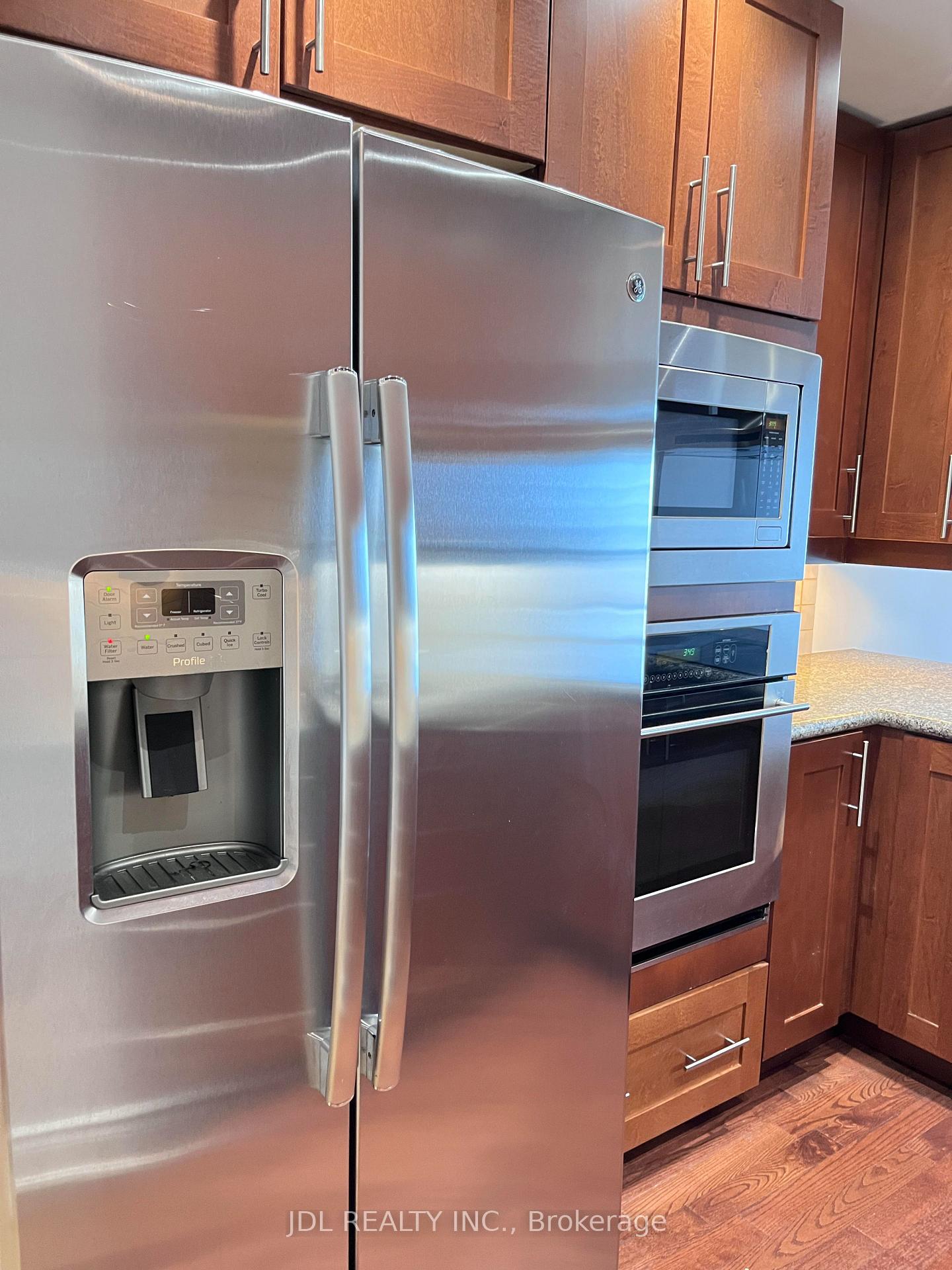 Photo 6 of Unit 4403, 761 Bay Street, Toronto, Bay Street Corridor — HOMEH