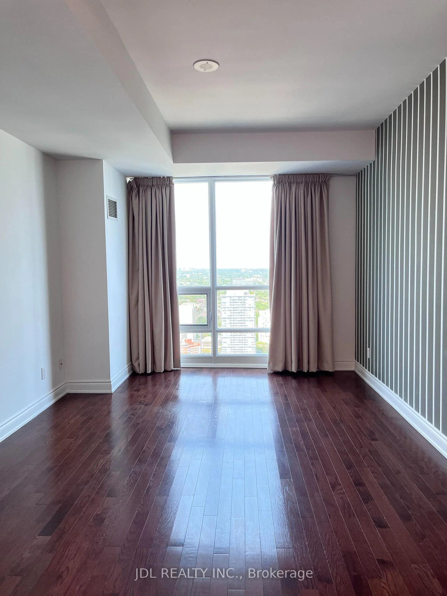 Photo 7 of Unit 4403, 761 Bay Street, Toronto, Bay Street Corridor — HOMEH