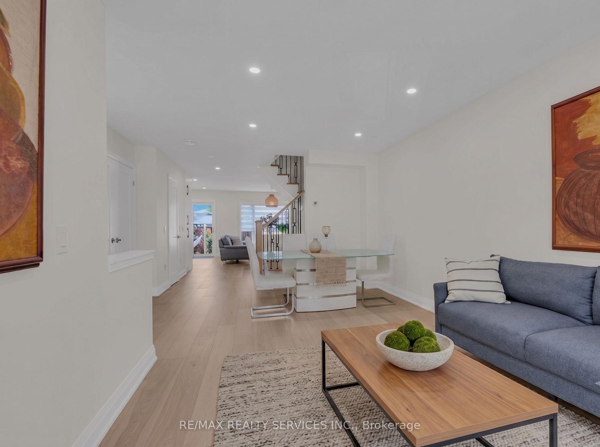 Photo 12 of 128 Seaside Circle, Brampton, Sandringham-Wellington — HOMEH