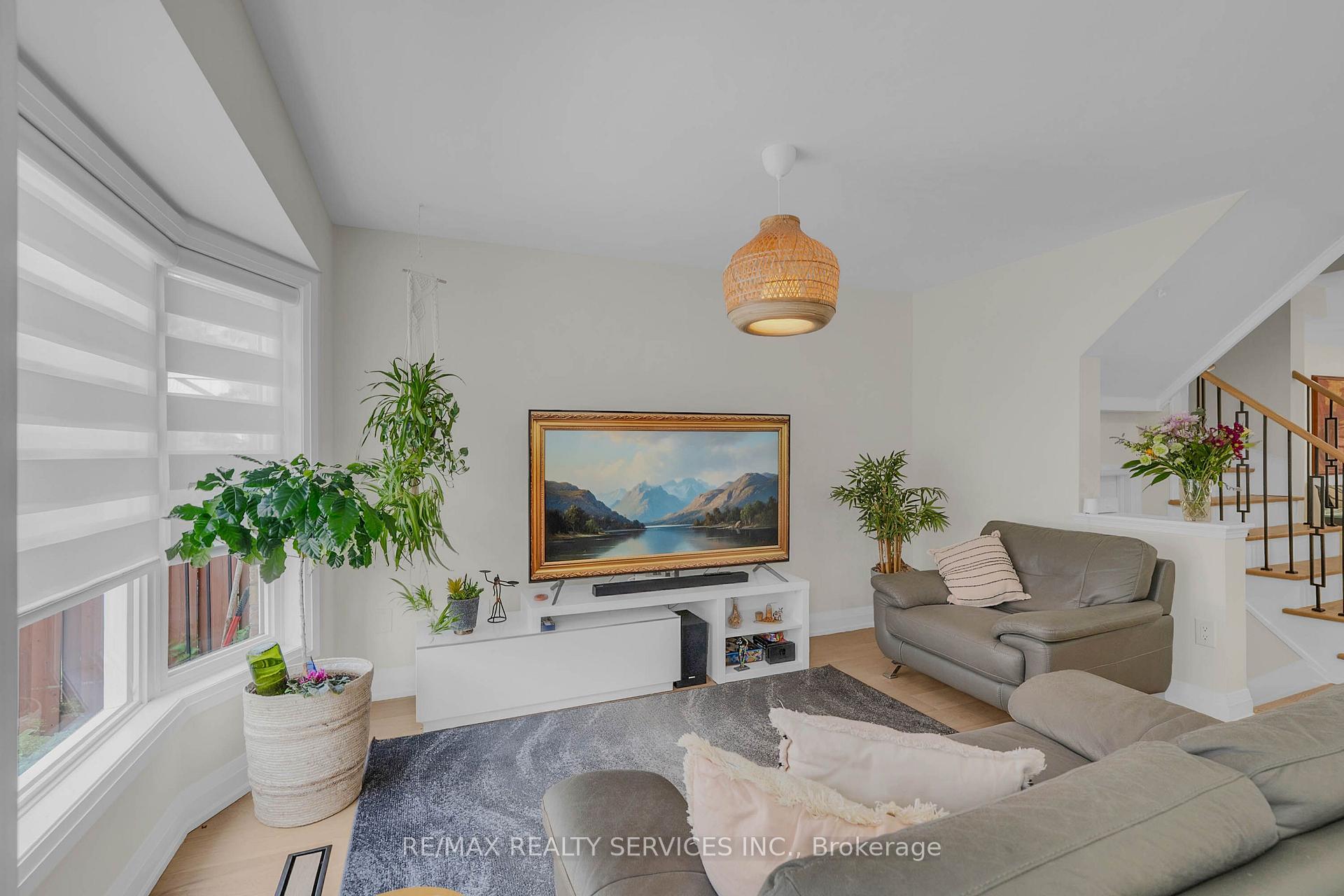 Photo 15 of 128 Seaside Circle, Brampton, Sandringham-Wellington — HOMEH