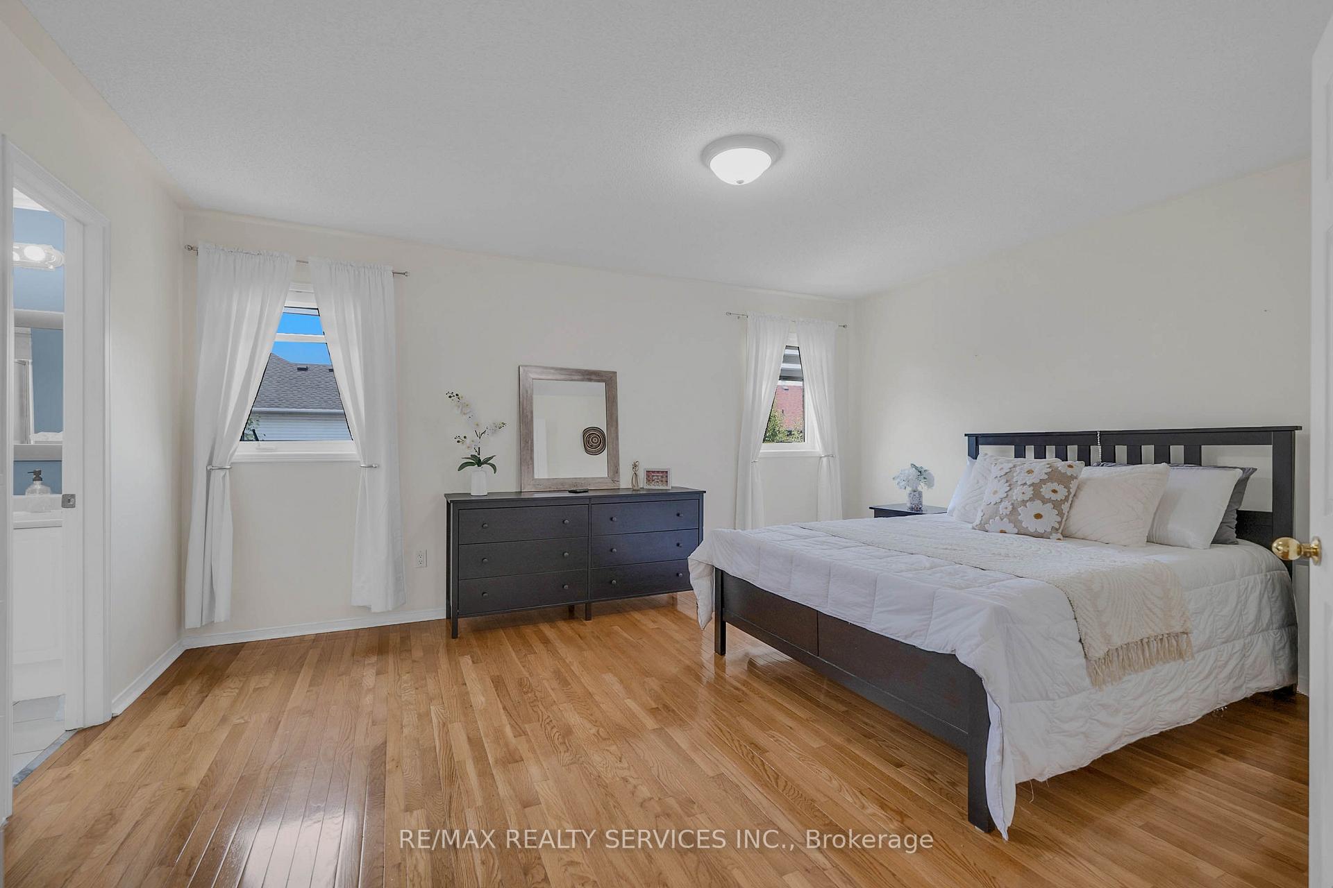 Photo 22 of 128 Seaside Circle, Brampton, Sandringham-Wellington — HOMEH