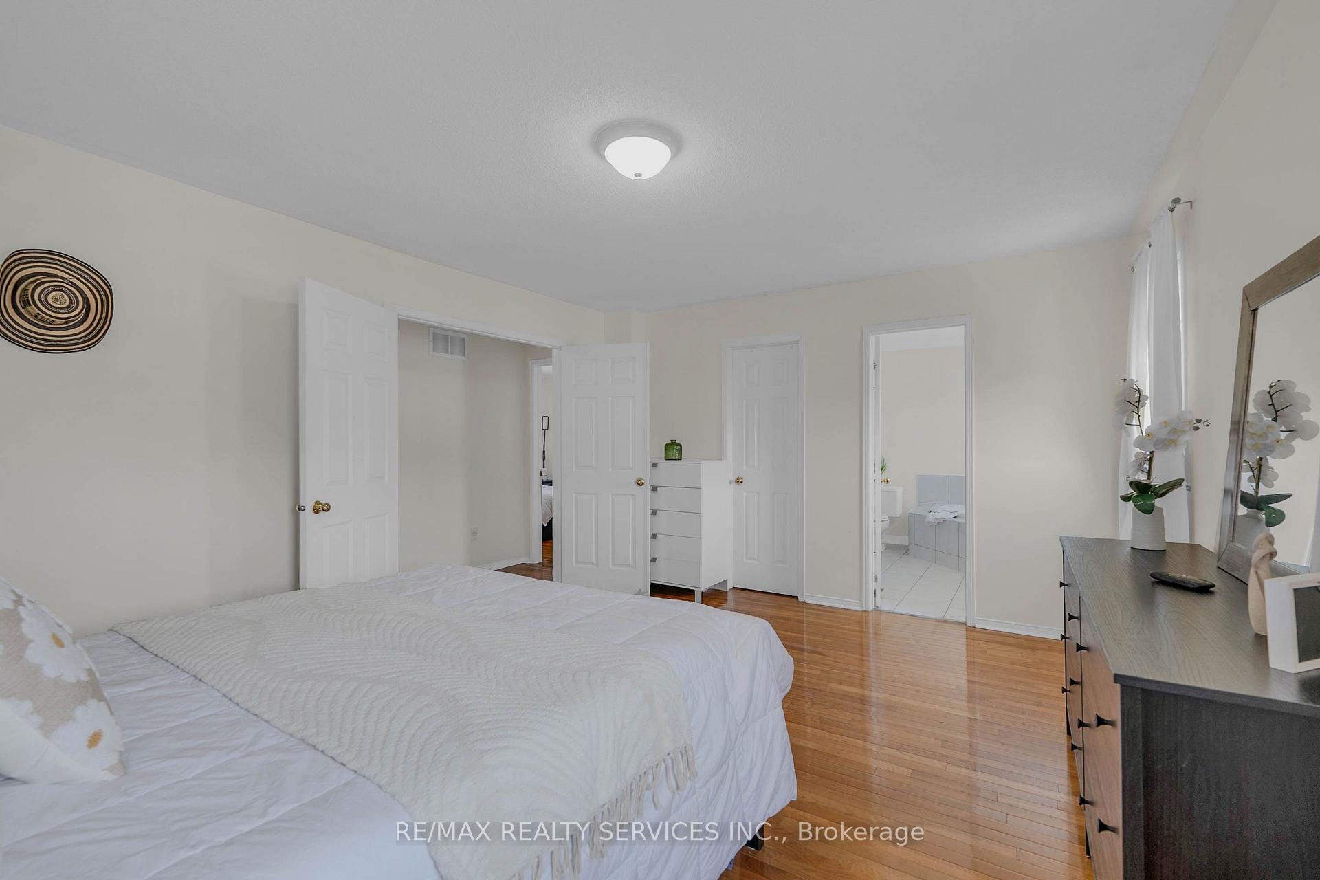 Photo 23 of 128 Seaside Circle, Brampton, Sandringham-Wellington — HOMEH