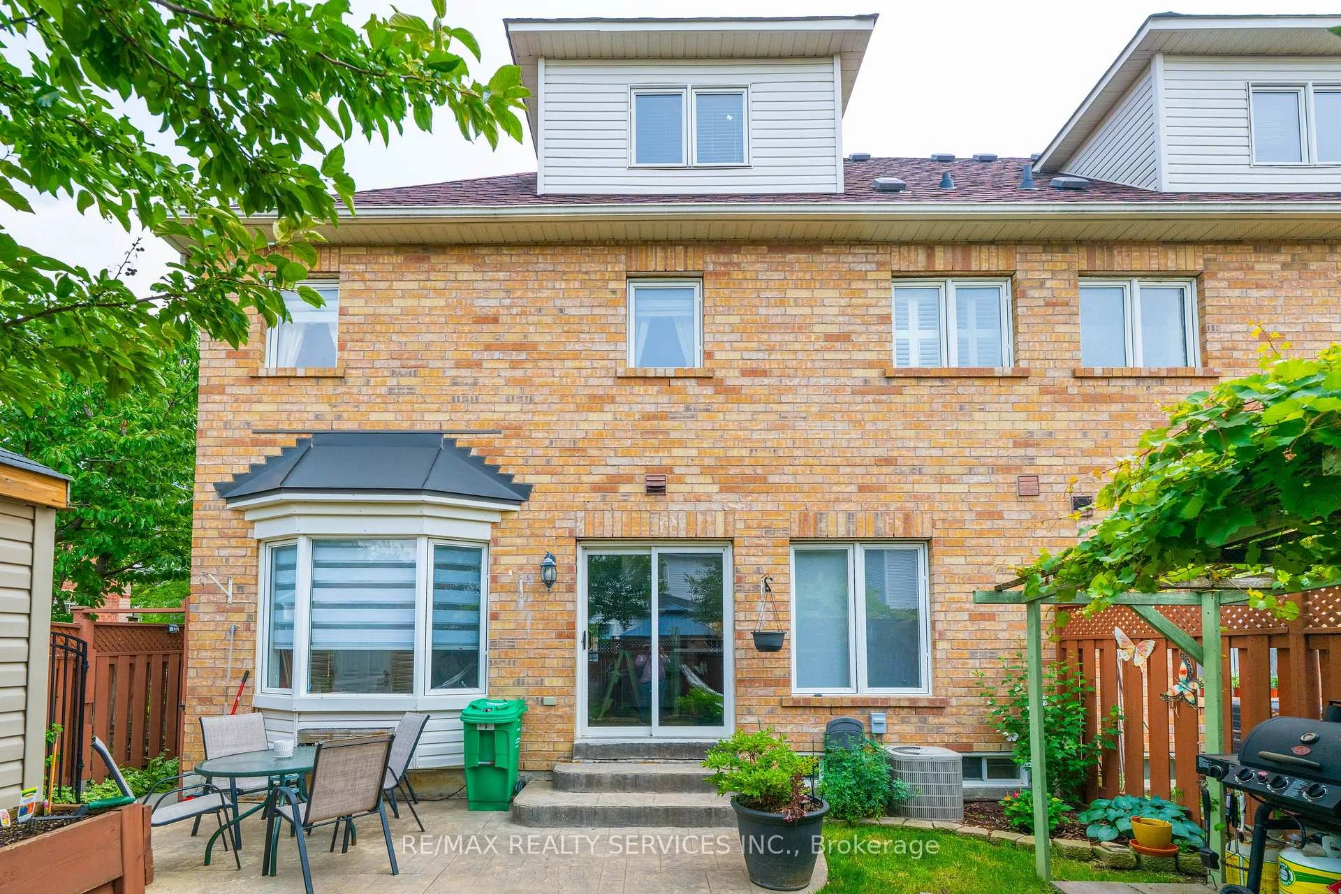 Photo 52 of 128 Seaside Circle, Brampton, Sandringham-Wellington — HOMEH