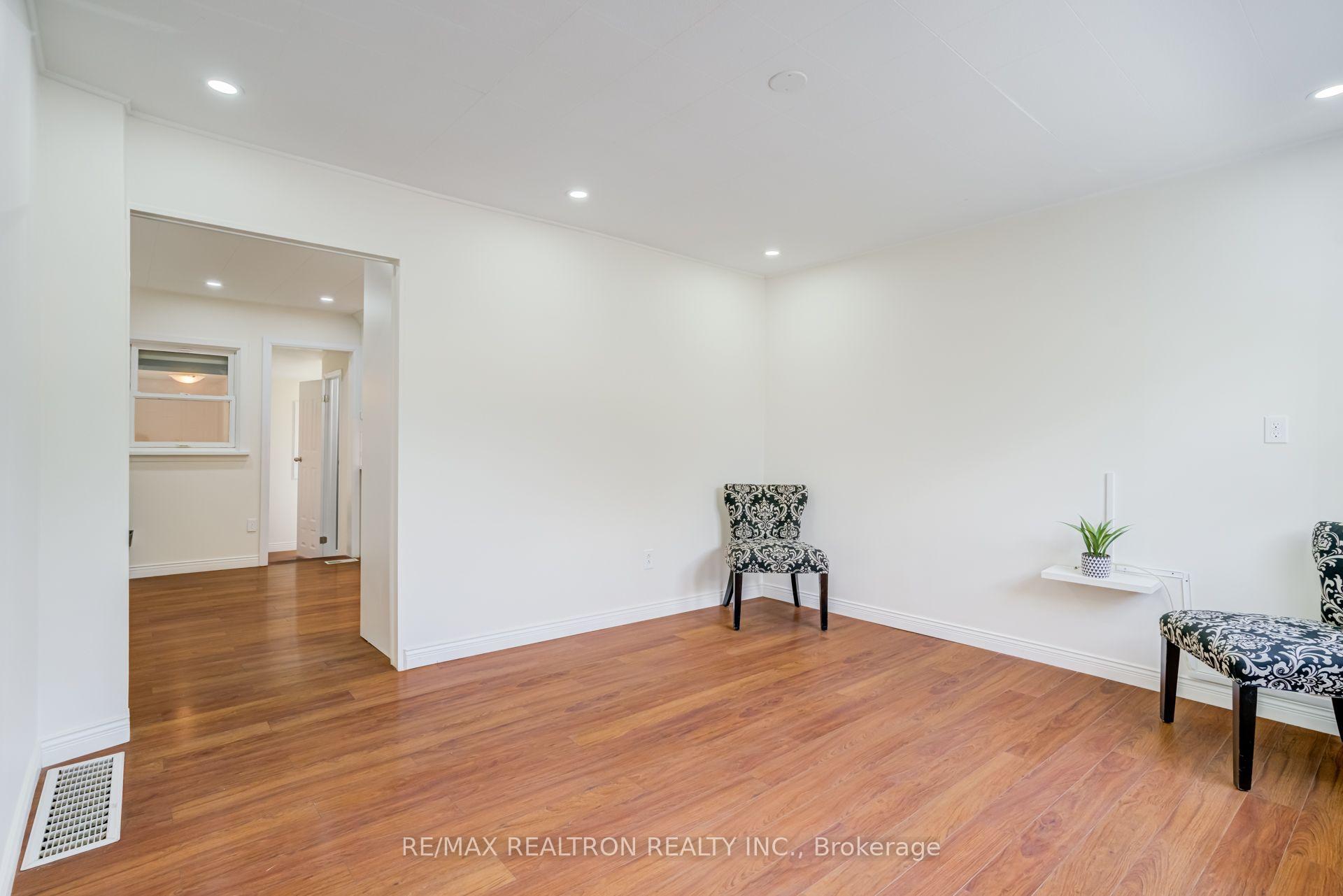 Photo 6 of 913 Pickering Beach Road, Ajax, South West — HOMEH