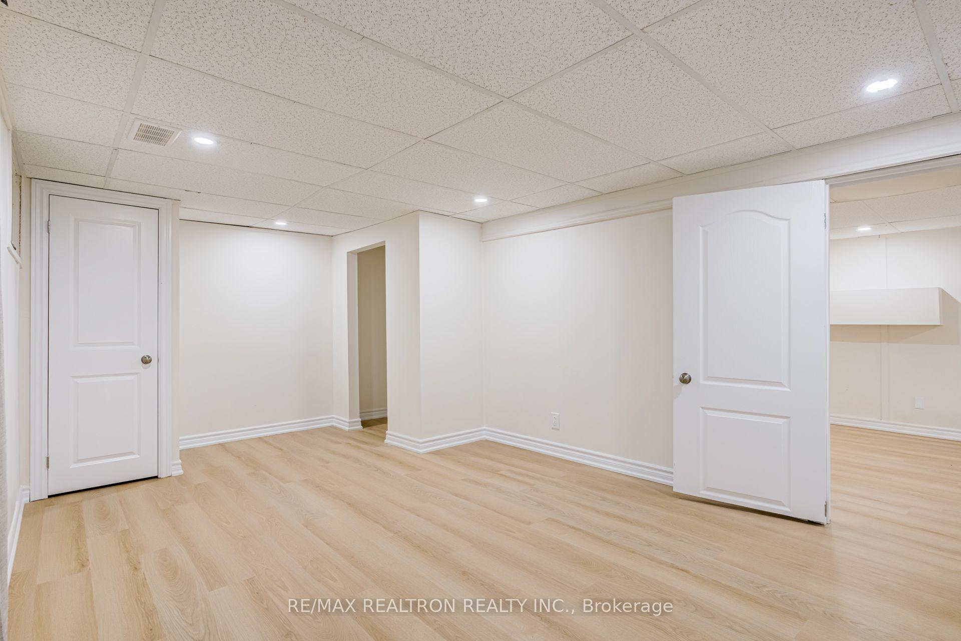 Photo 39 of 913 Pickering Beach Road, Ajax, South West — HOMEH