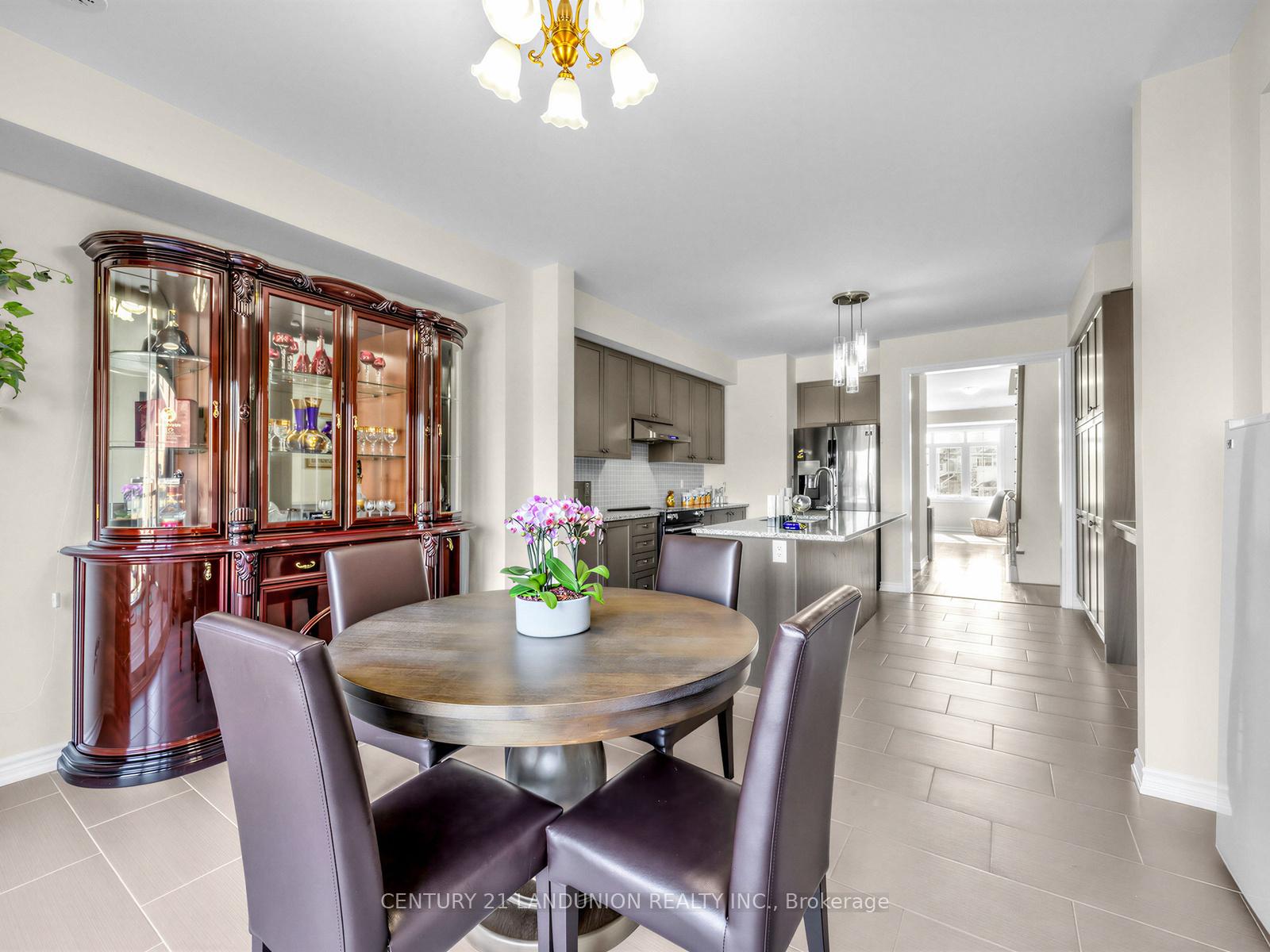 Photo 7 of 10941 Victoria Square Boulevard, Markham, Victoria Square — HOMEH