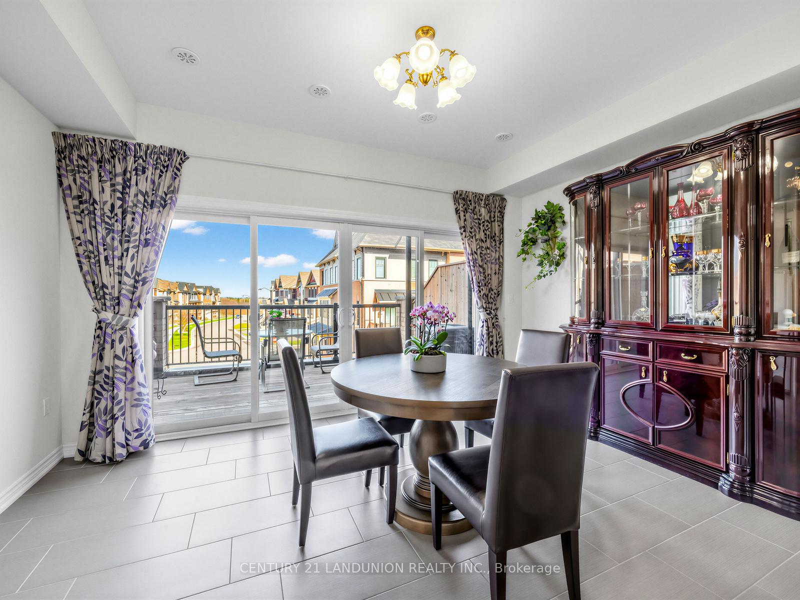 Photo 8 of 10941 Victoria Square Boulevard, Markham, Victoria Square — HOMEH