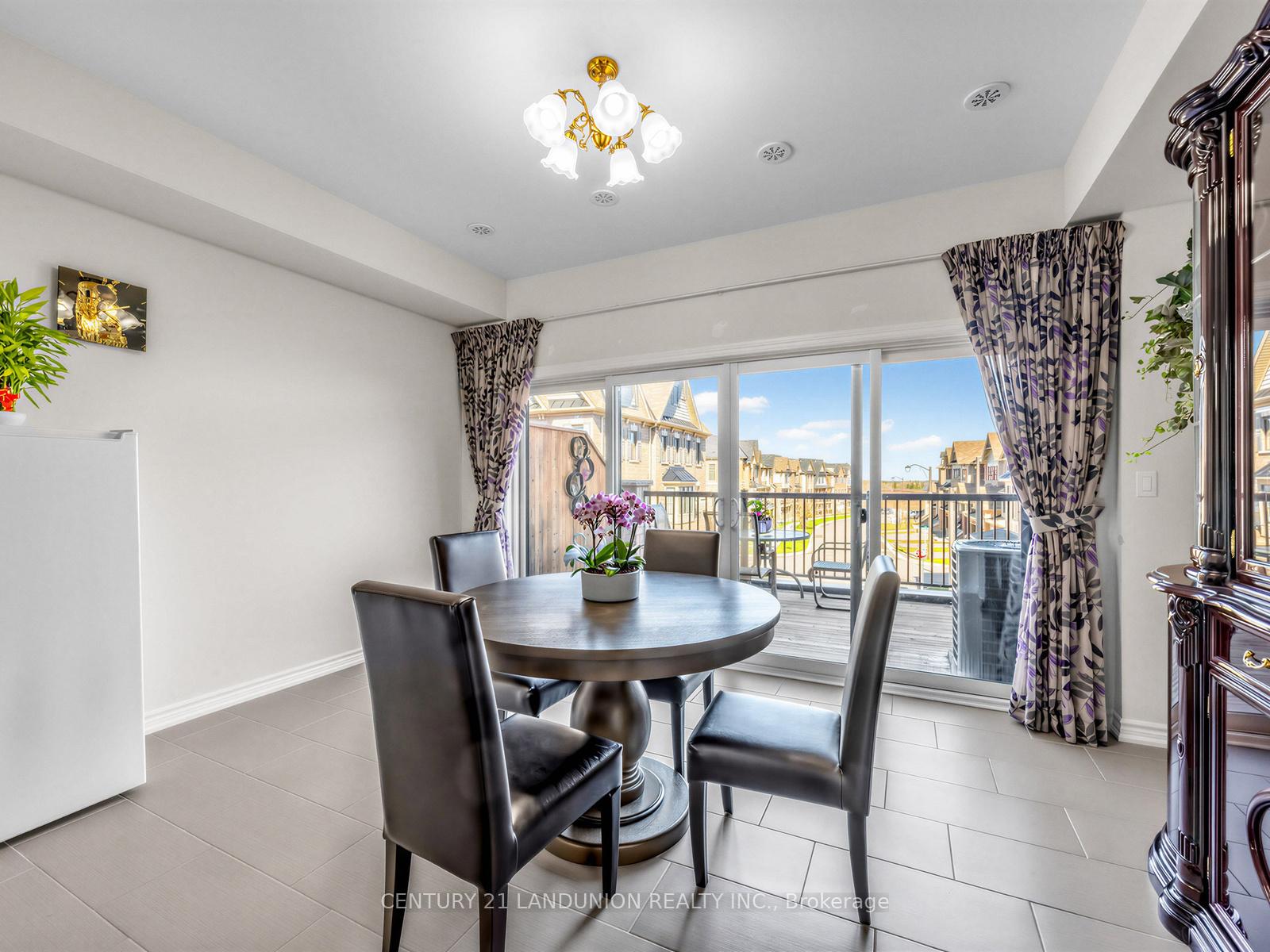 Photo 9 of 10941 Victoria Square Boulevard, Markham, Victoria Square — HOMEH