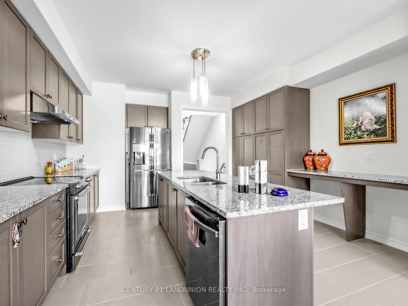 Photo 10 of 10941 Victoria Square Boulevard, Markham, Victoria Square — HOMEH