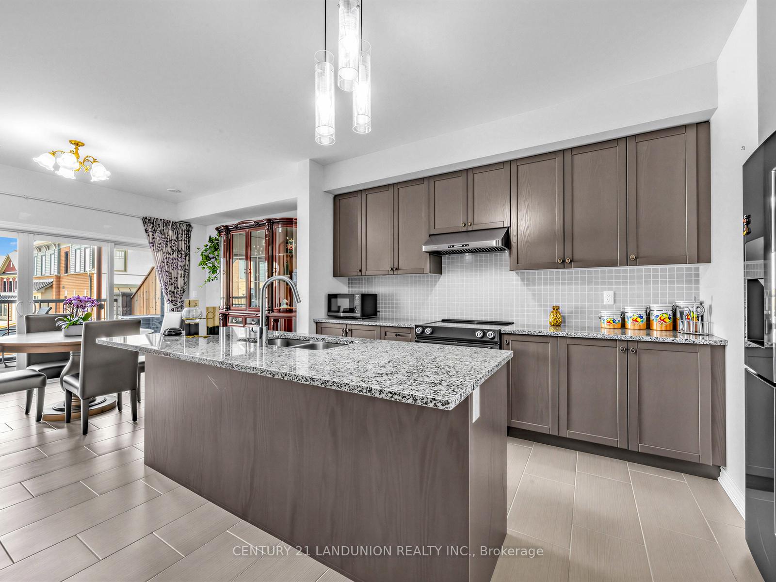 Photo 14 of 10941 Victoria Square Boulevard, Markham, Victoria Square — HOMEH
