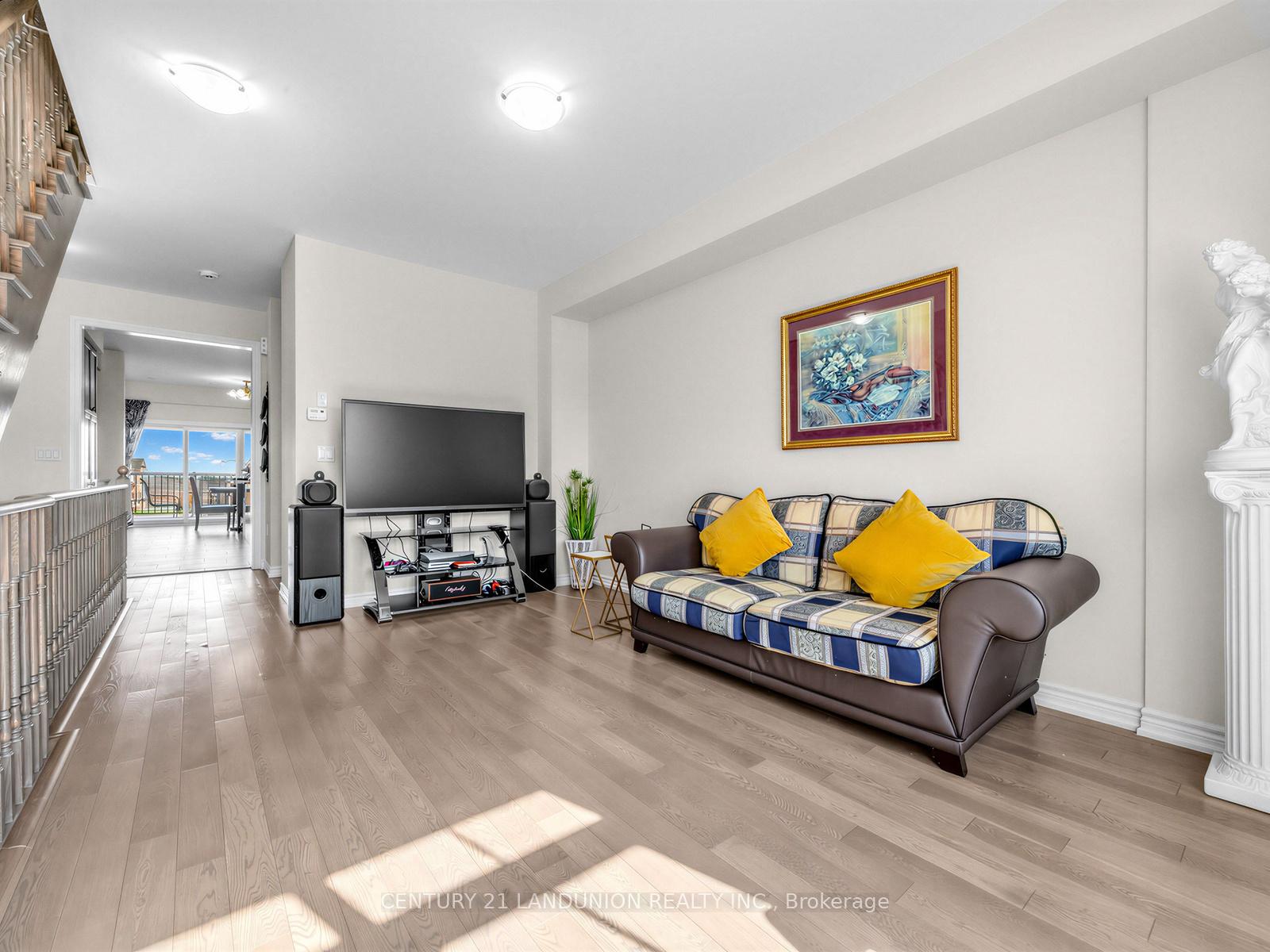Photo 23 of 10941 Victoria Square Boulevard, Markham, Victoria Square — HOMEH
