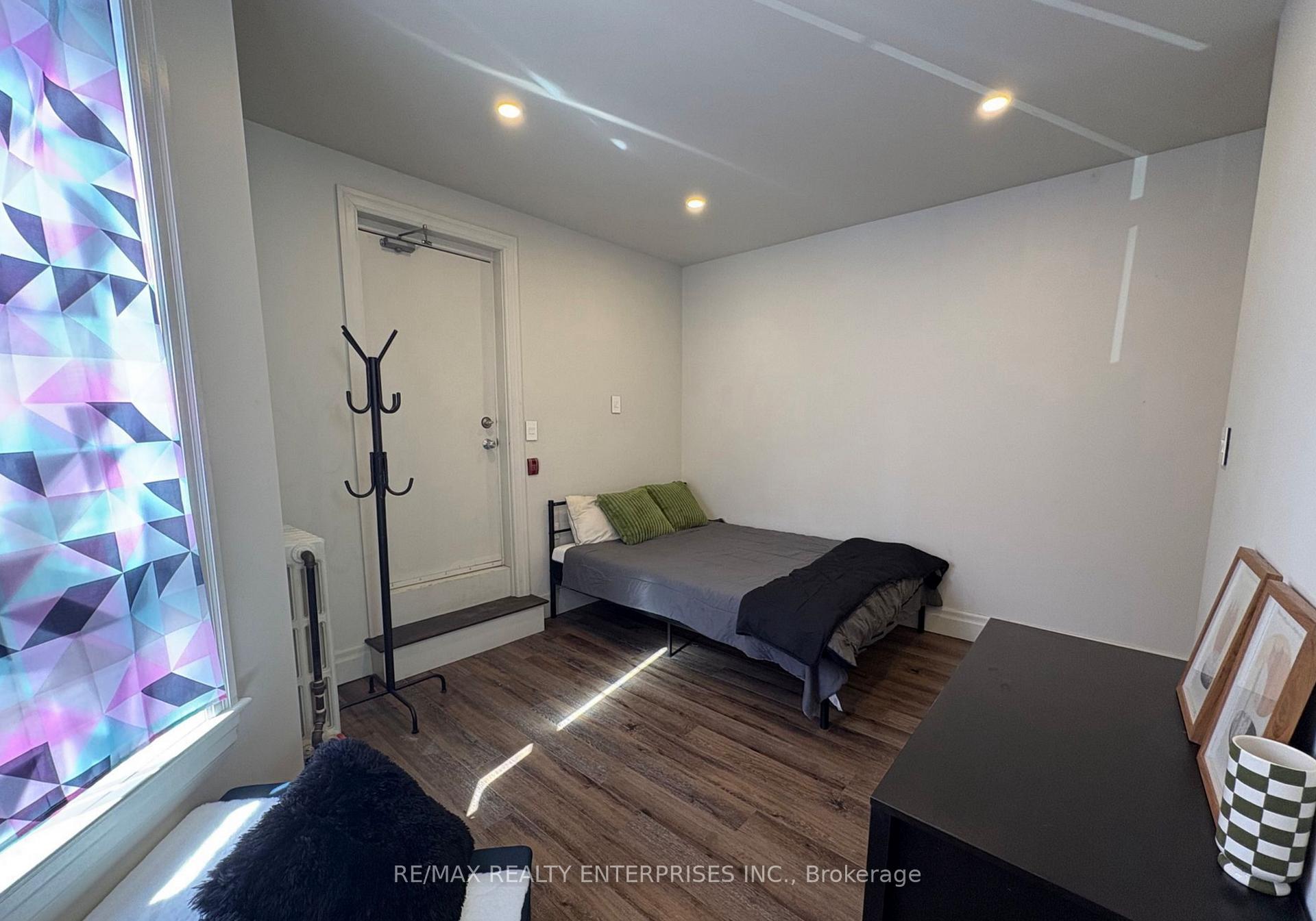 Photo 10 of Unit 3, 156 James Street S, Hamilton, Durand — HOMEH
