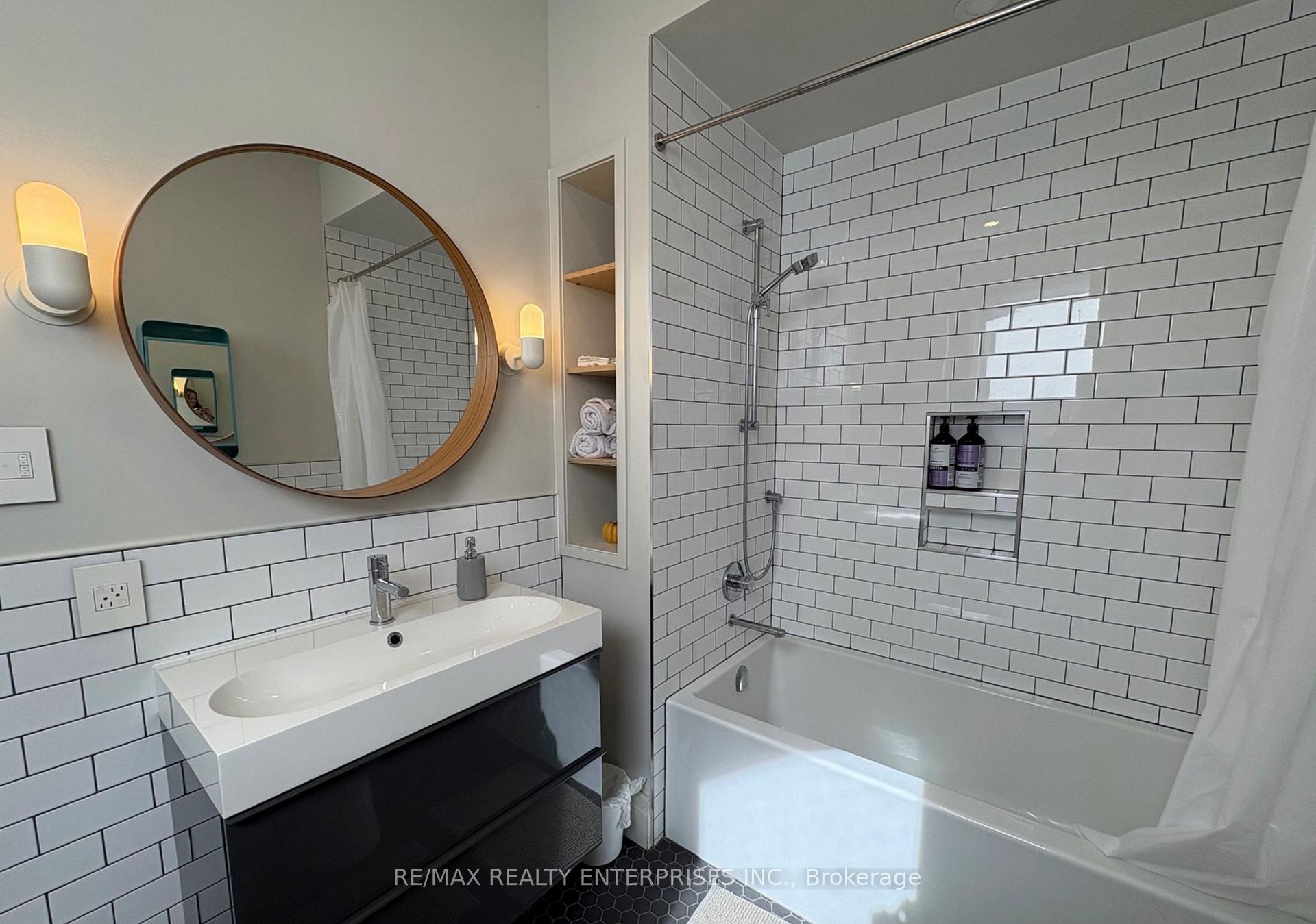 Photo 13 of Unit 3, 156 James Street S, Hamilton, Durand — HOMEH