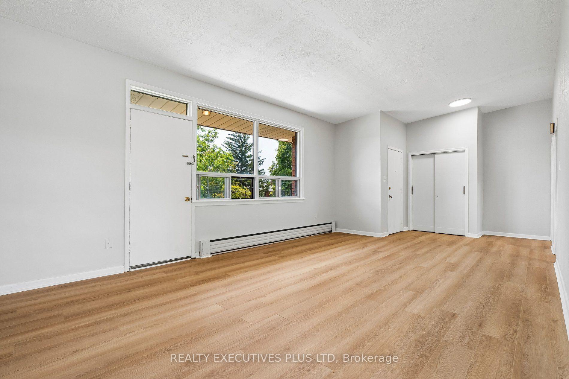 Photo 14 of 74 Calstock Drive, Etobicoke, Thistletown-Beaumonde Heights — HOMEH