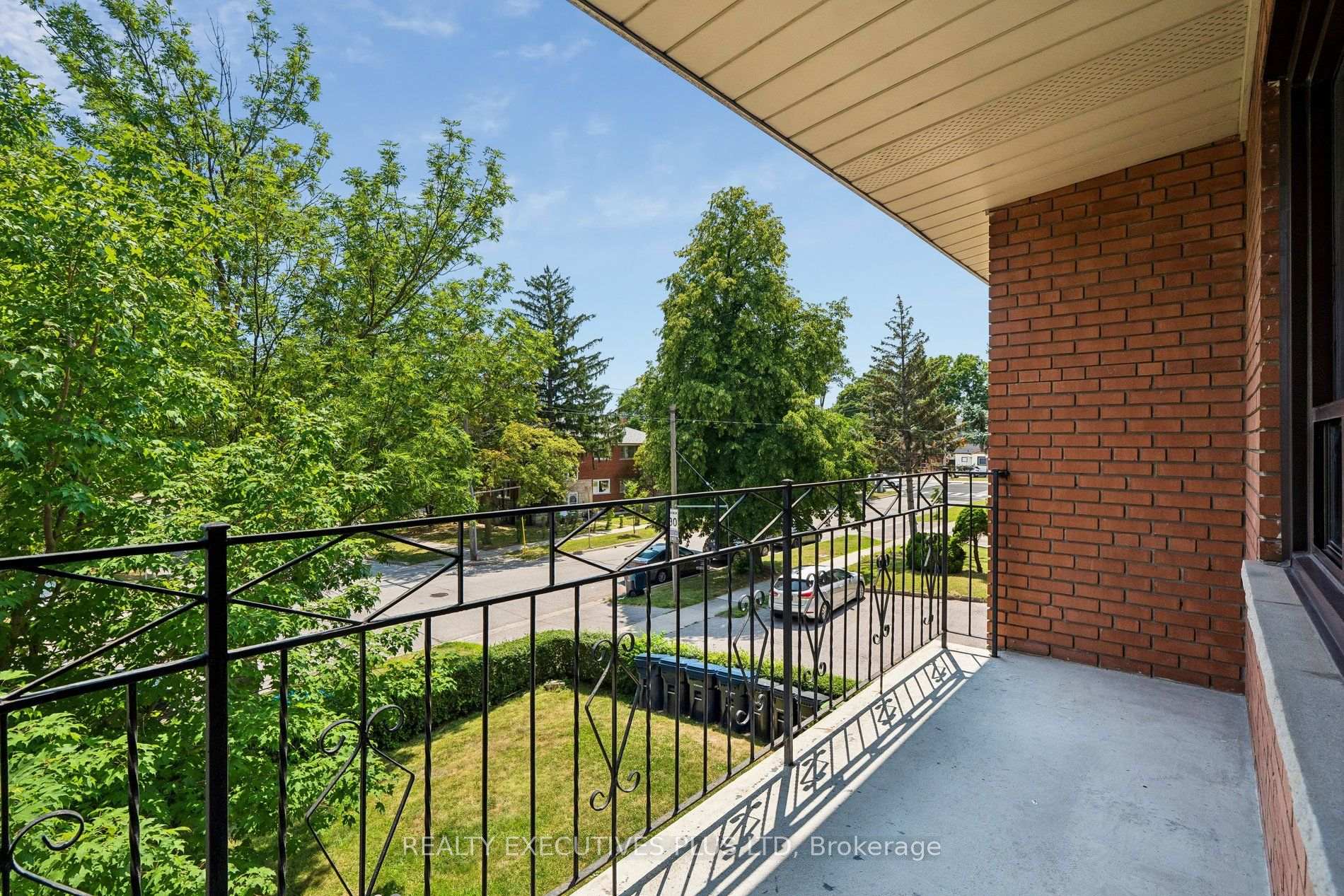 Photo 17 of 74 Calstock Drive, Etobicoke, Thistletown-Beaumonde Heights — HOMEH