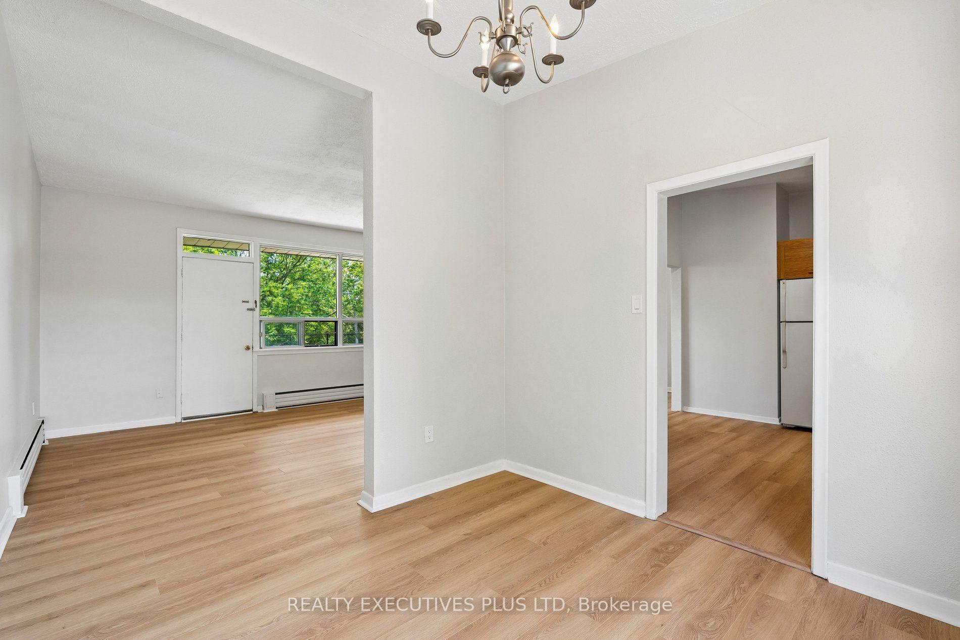 Photo 24 of 74 Calstock Drive, Etobicoke, Thistletown-Beaumonde Heights — HOMEH