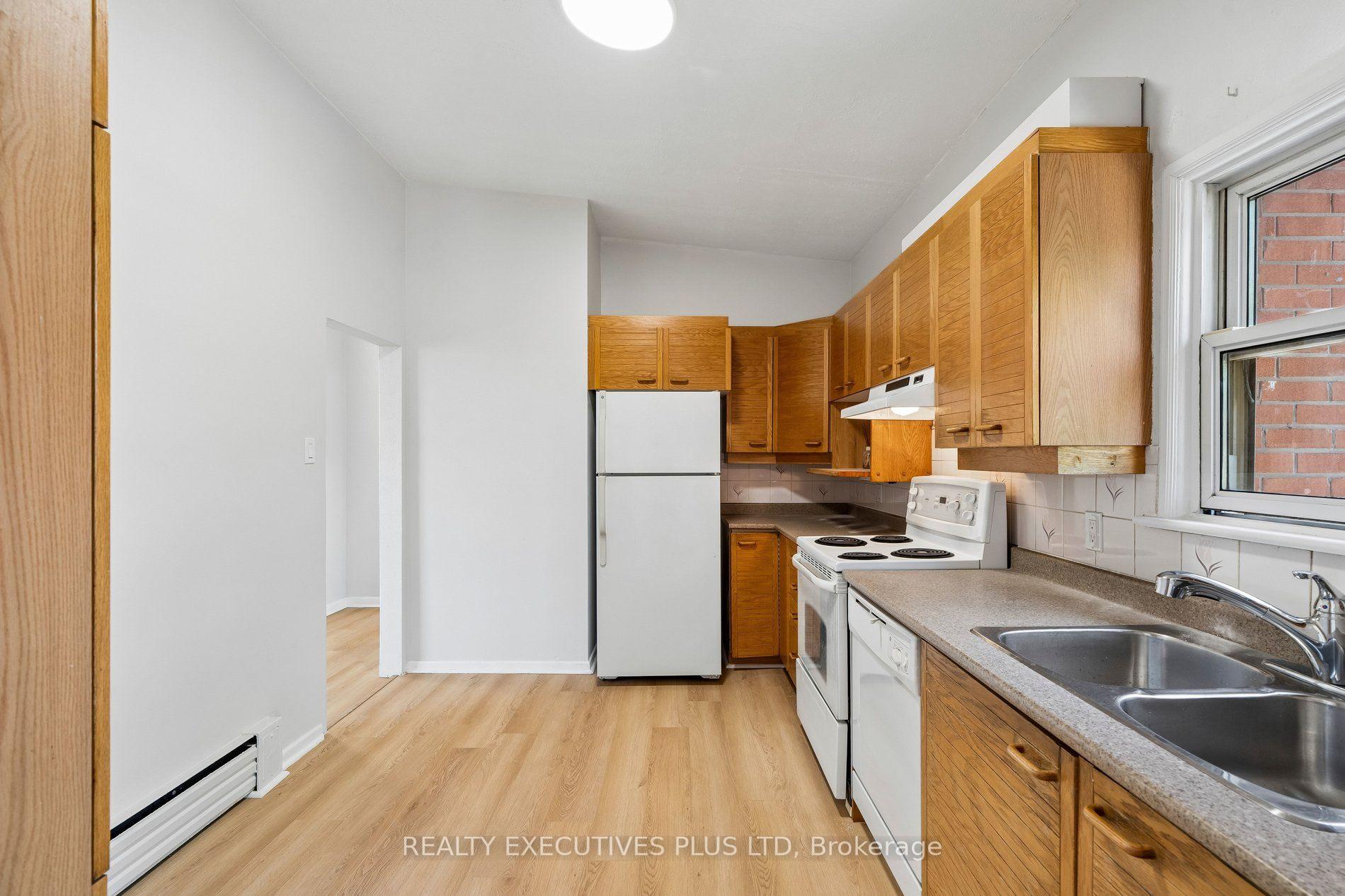 Photo 26 of 74 Calstock Drive, Etobicoke, Thistletown-Beaumonde Heights — HOMEH