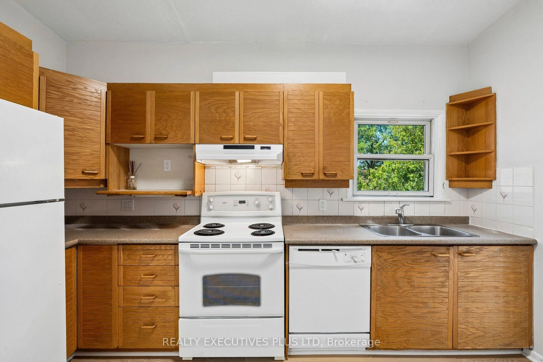 Photo 25 of 74 Calstock Drive, Etobicoke, Thistletown-Beaumonde Heights — HOMEH