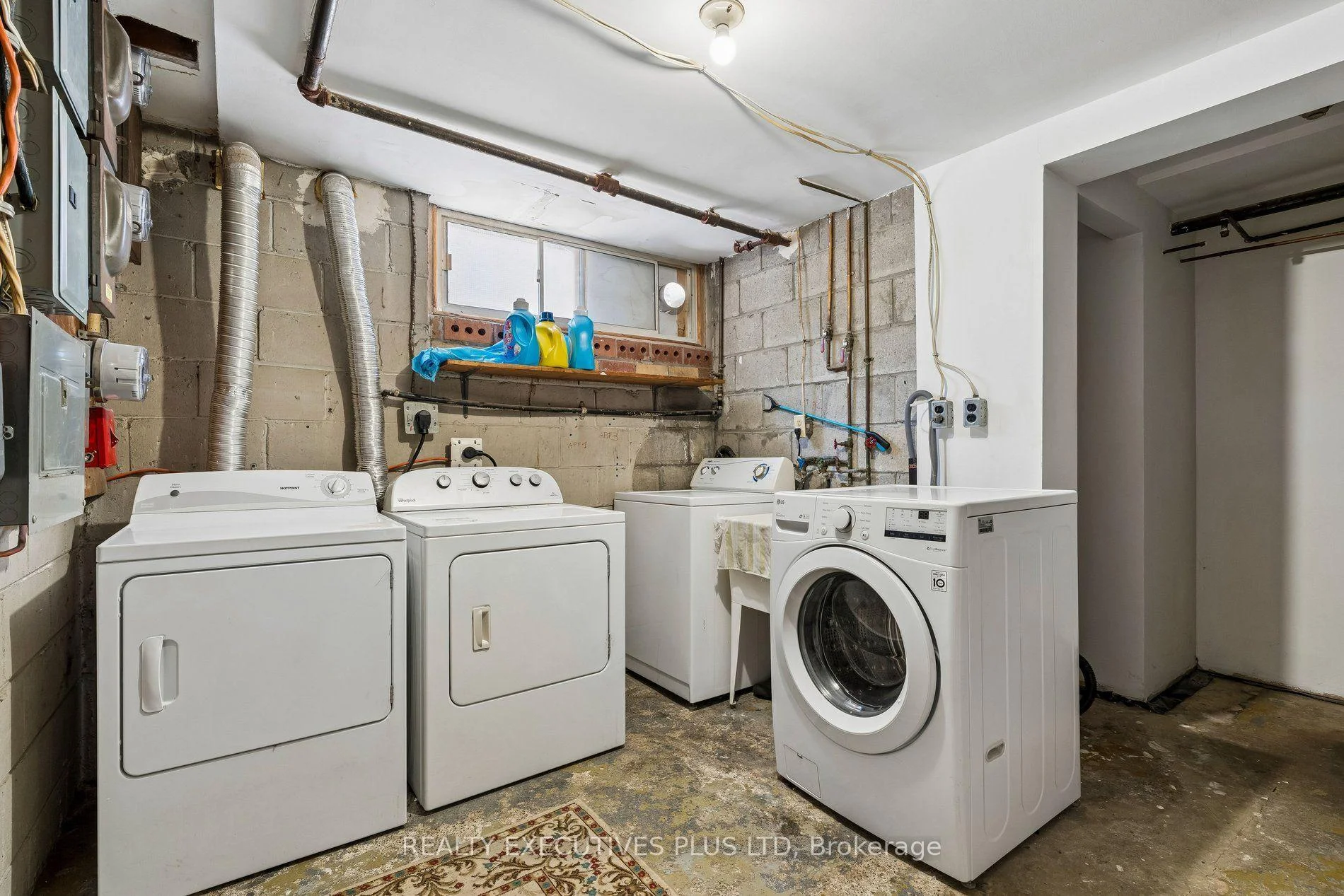 Photo 45 of 74 Calstock Drive, Etobicoke, Thistletown-Beaumonde Heights — HOMEH