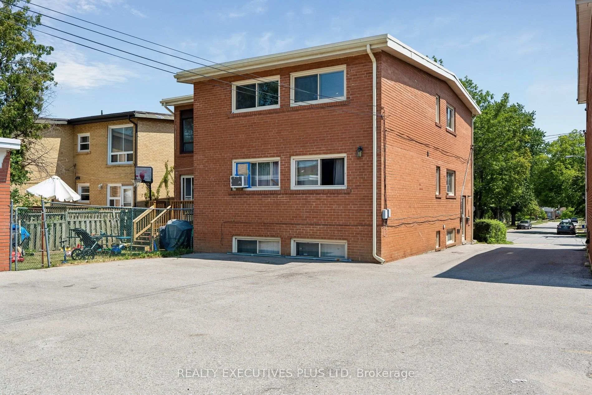 Photo 44 of 74 Calstock Drive, Etobicoke, Thistletown-Beaumonde Heights — HOMEH