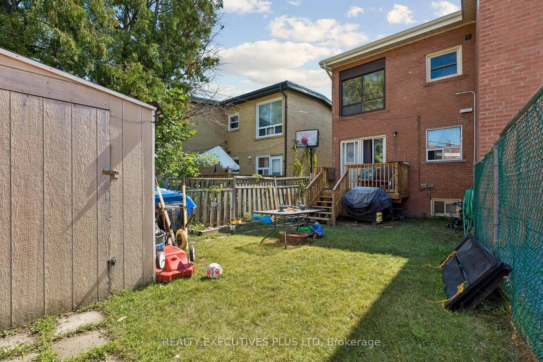 Photo 47 of 74 Calstock Drive, Etobicoke, Thistletown-Beaumonde Heights — HOMEH